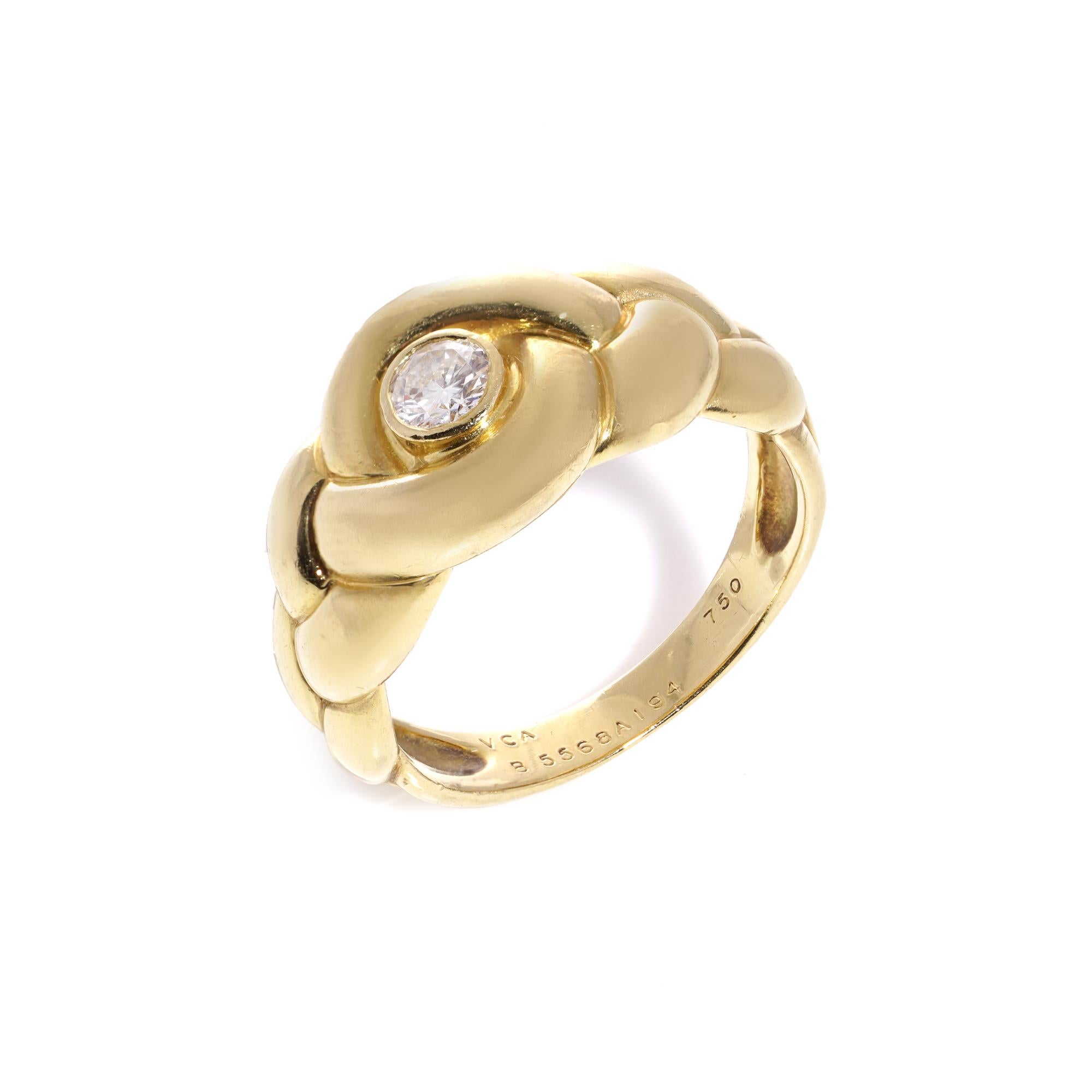 Van Cleef & Arpels 18kt. yellow gold braid design ring For Sale 3