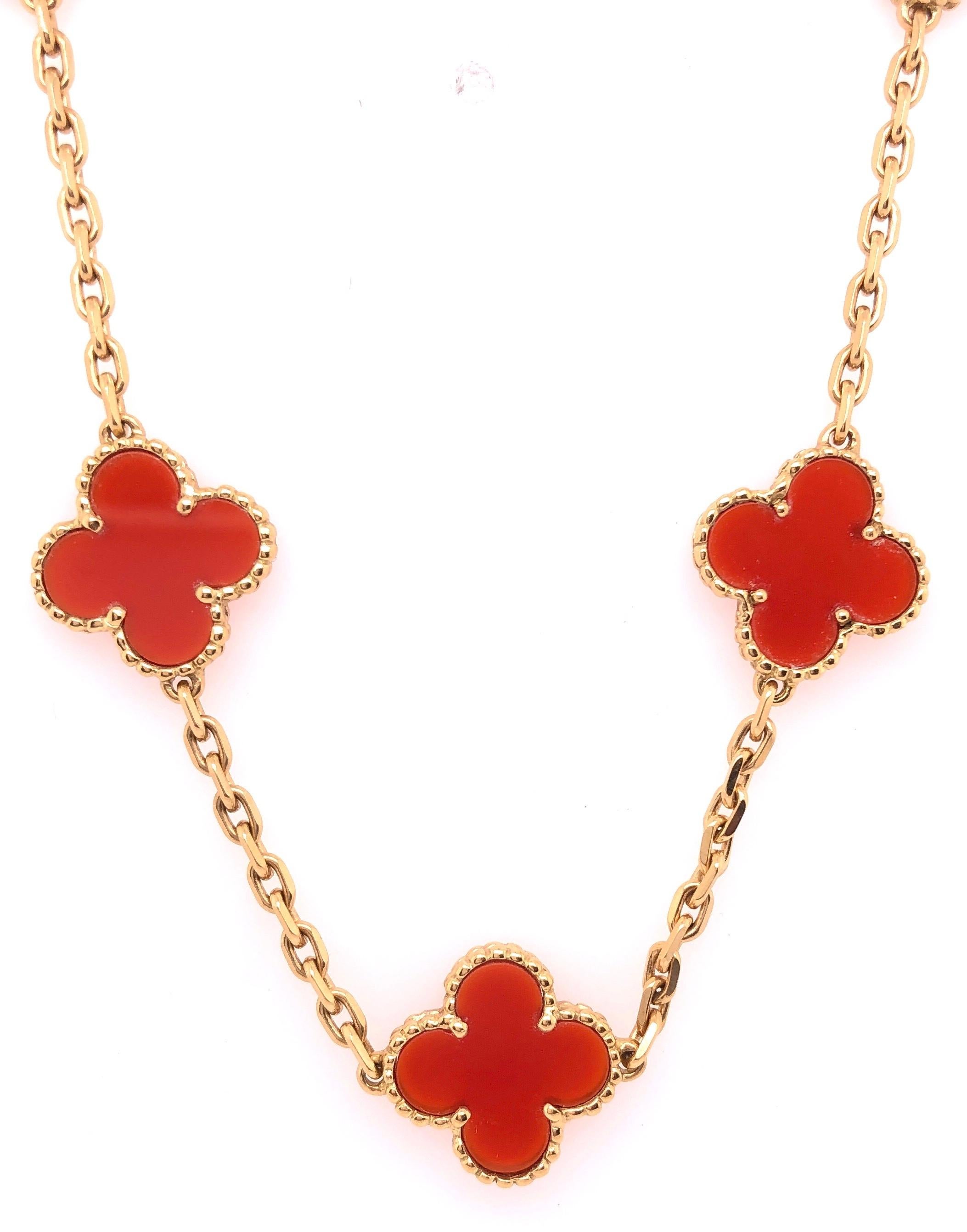 Women's or Men's Van Cleef & Arpels 18 Karat Yellow Gold Carnelian 10 Motif Necklace