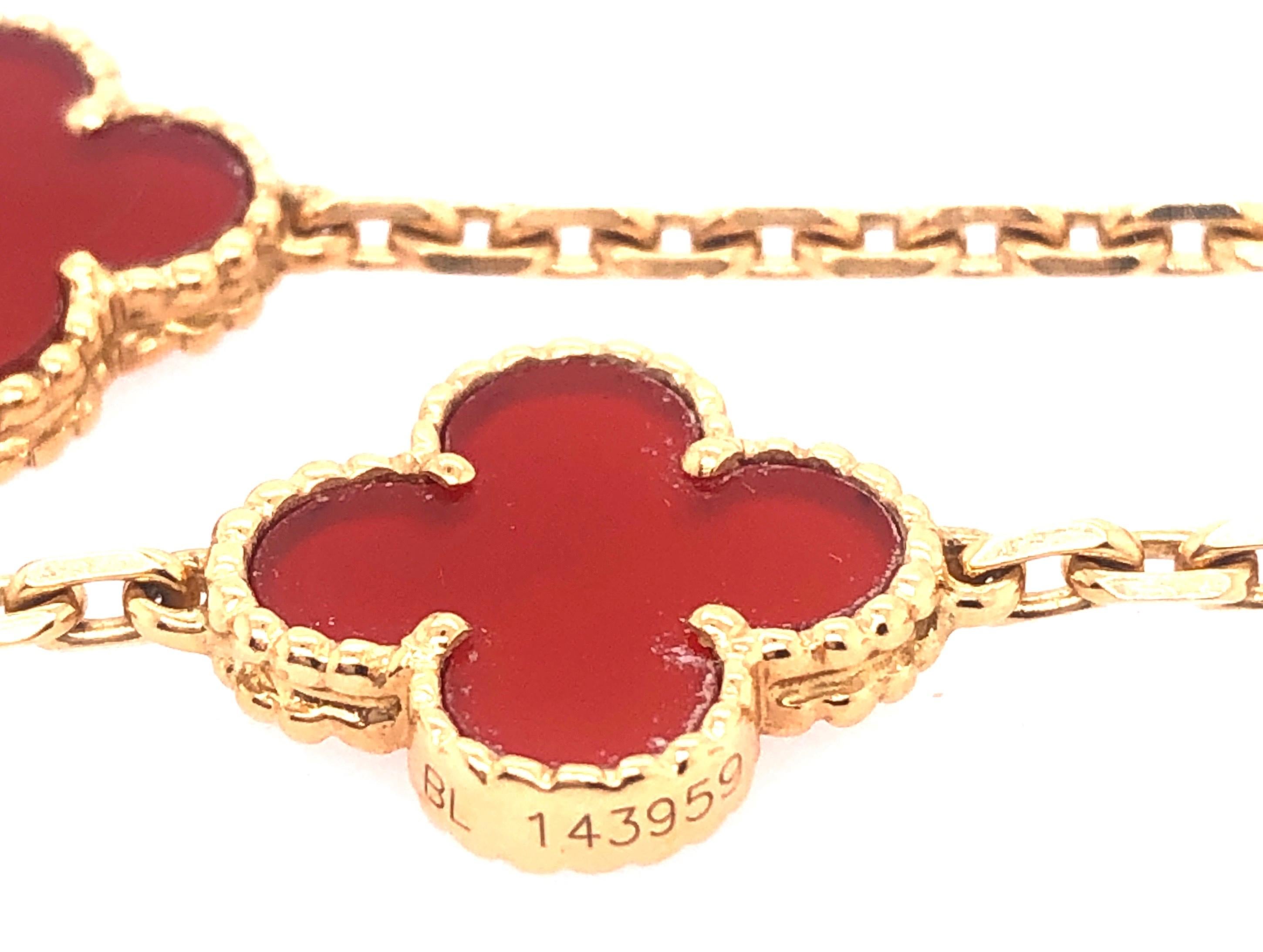 Women's or Men's Van Cleef & Arpels 18 Karat Gold Vintage Alhambra Carnelian 10 Motif Necklace