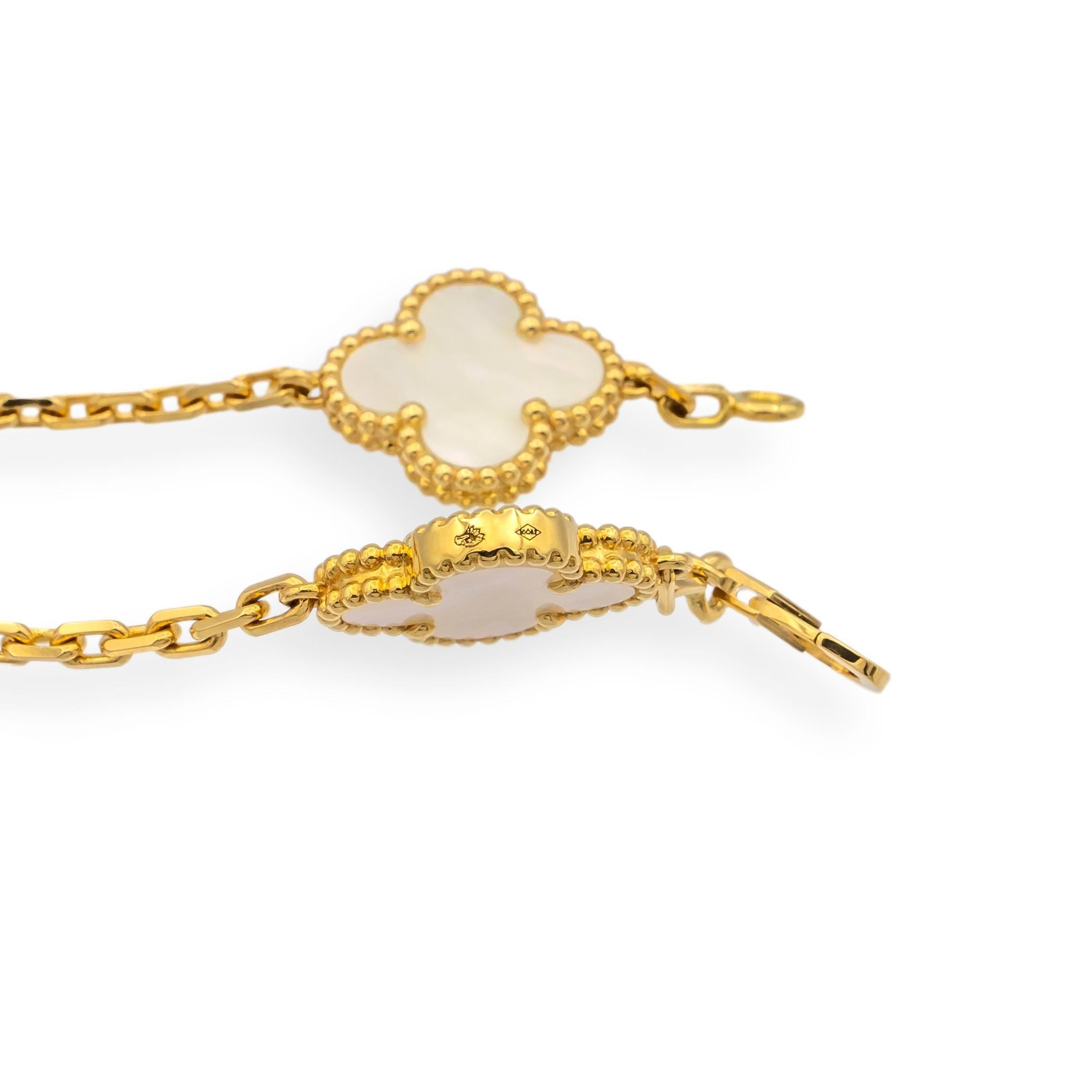 Van Cleef & Arpels Bracelet Alhambra 18 carats vintage à 5 motifs MOP, 7