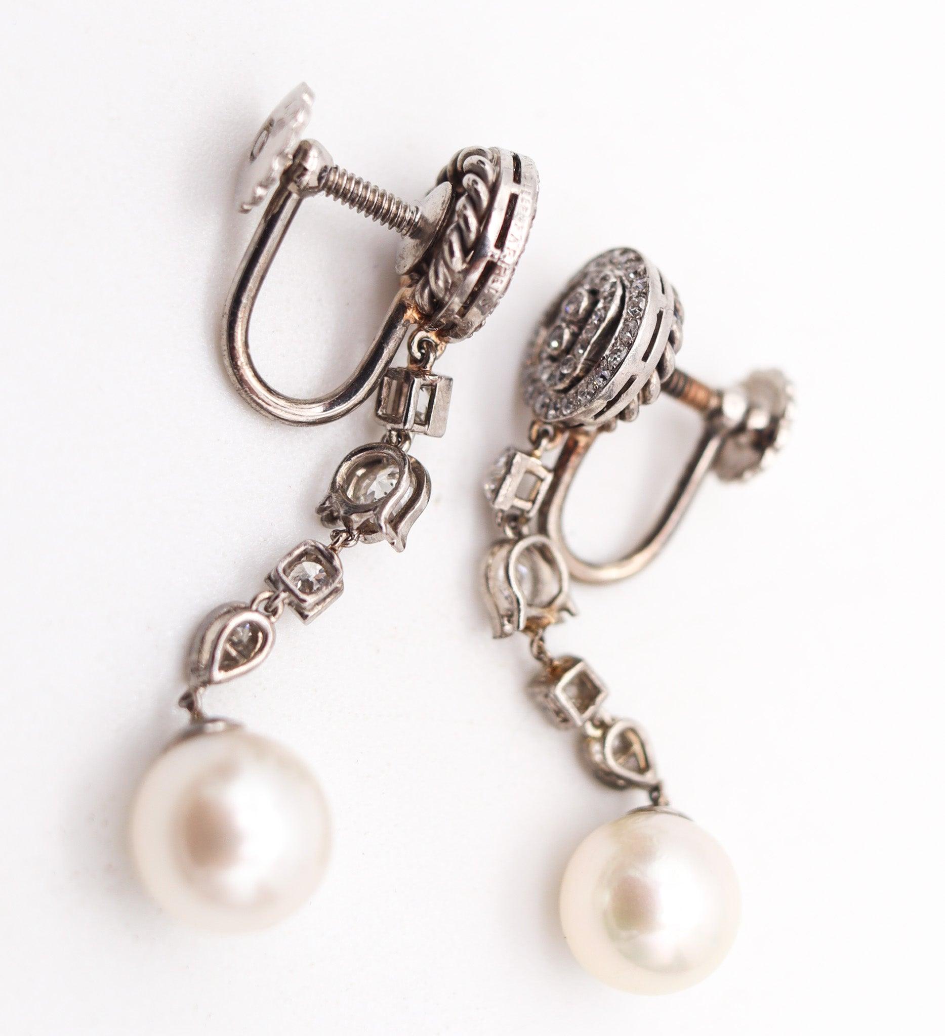 Art Déco VAN CLEEF & ARPELS 1930 Art Deco Dangle Earrings With Euro Diamonds And Pearls in vendita
