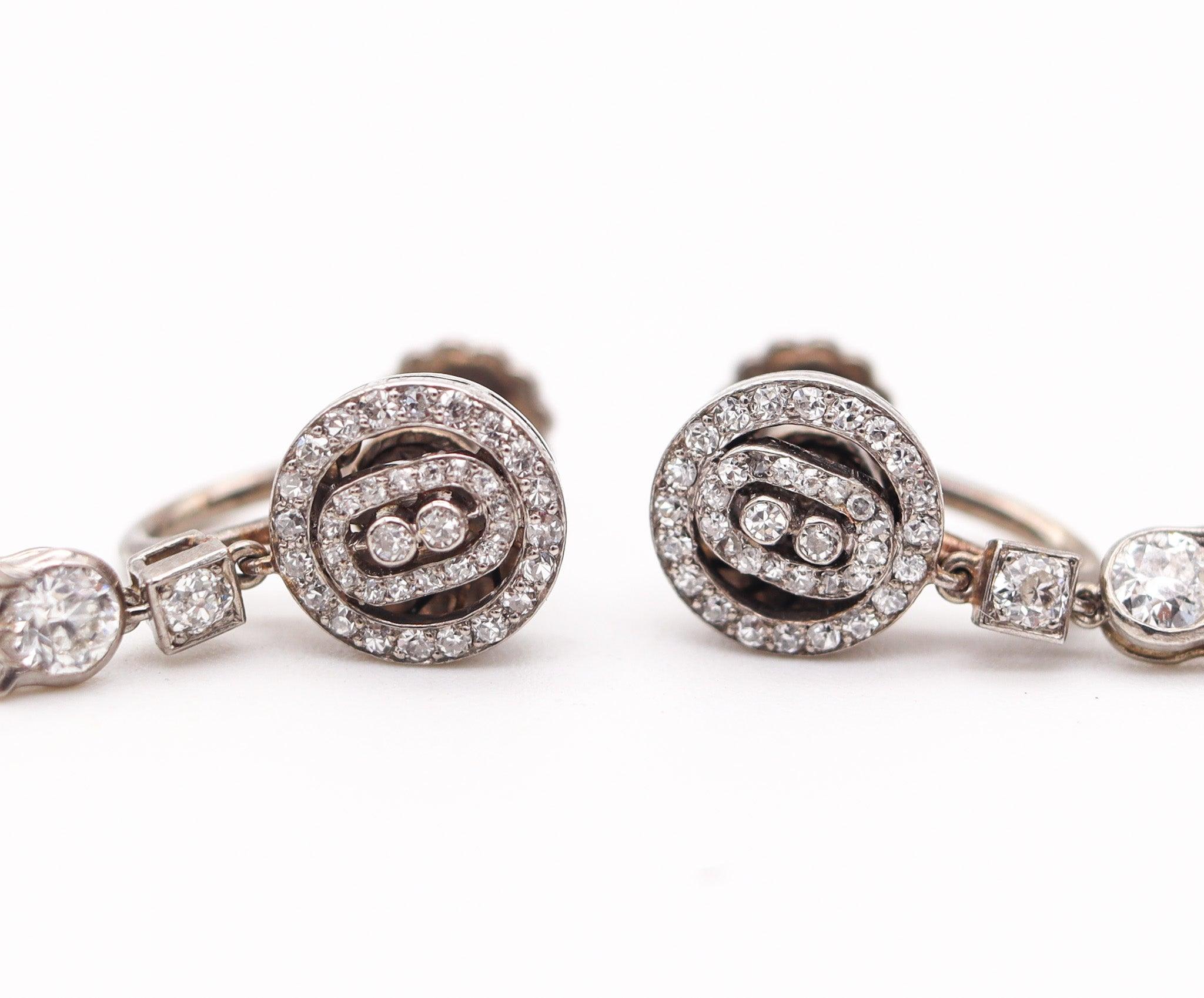 VAN CLEEF & ARPELS 1930 Art Deco Dangle Earrings With Euro Diamonds And Pearls In condizioni ottime in vendita a Miami, FL