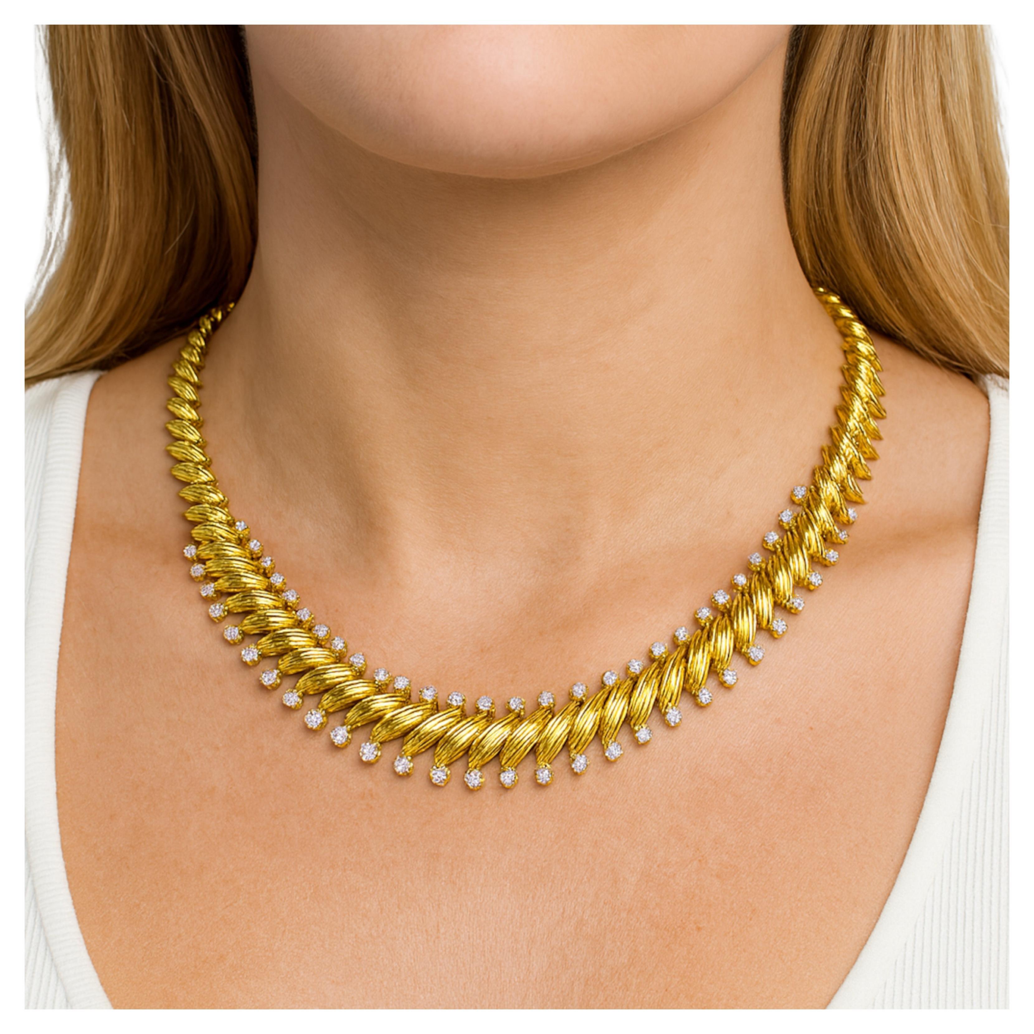 da uomo o donna Collana con diamanti Van Cleef & Arpels 1954 in oro giallo 18 carati e platino in vendita