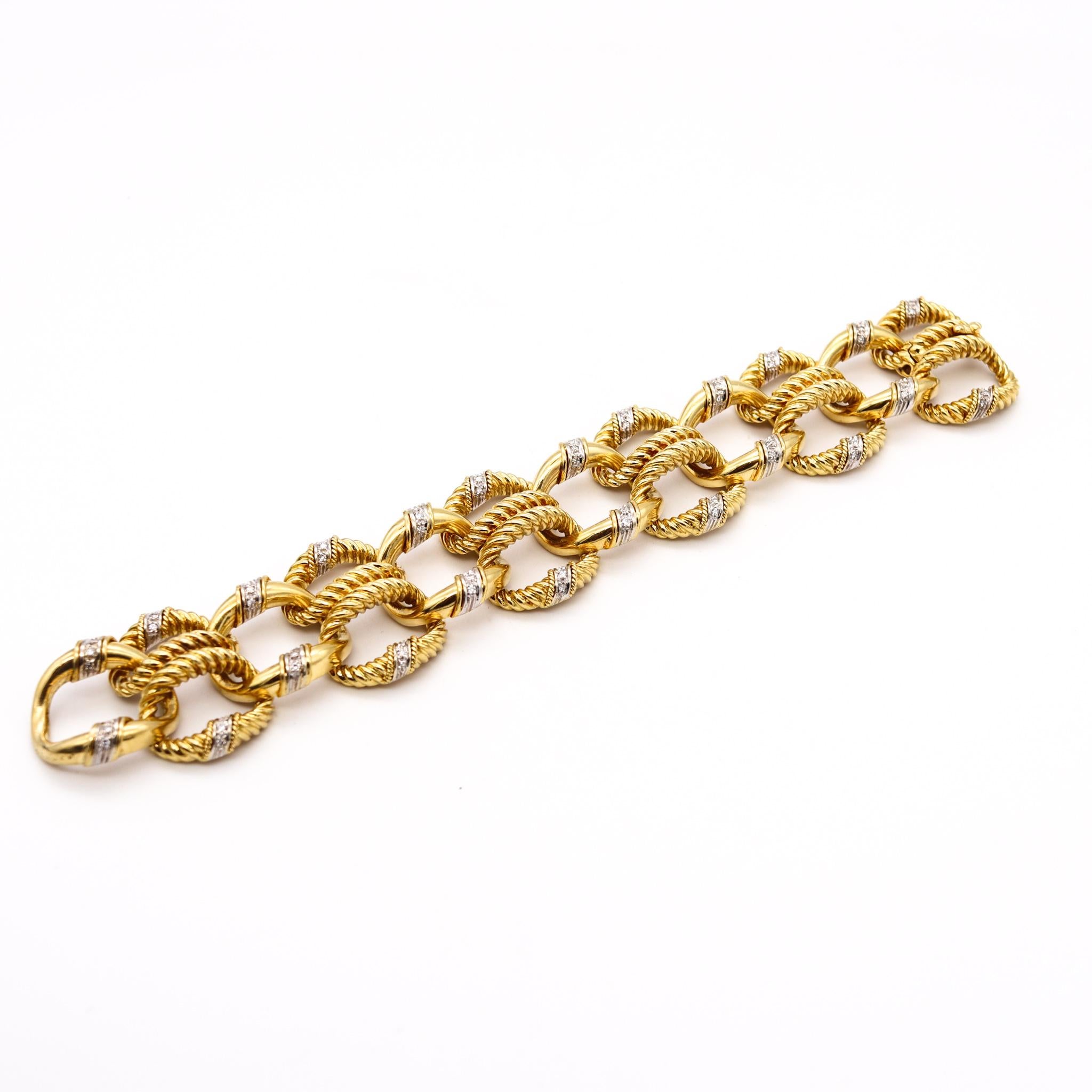 Modernist Van Cleef & Arpels 1960 NY Rope Links Bracelet 18 Kt Gold with 1.78 Ctw Diamonds