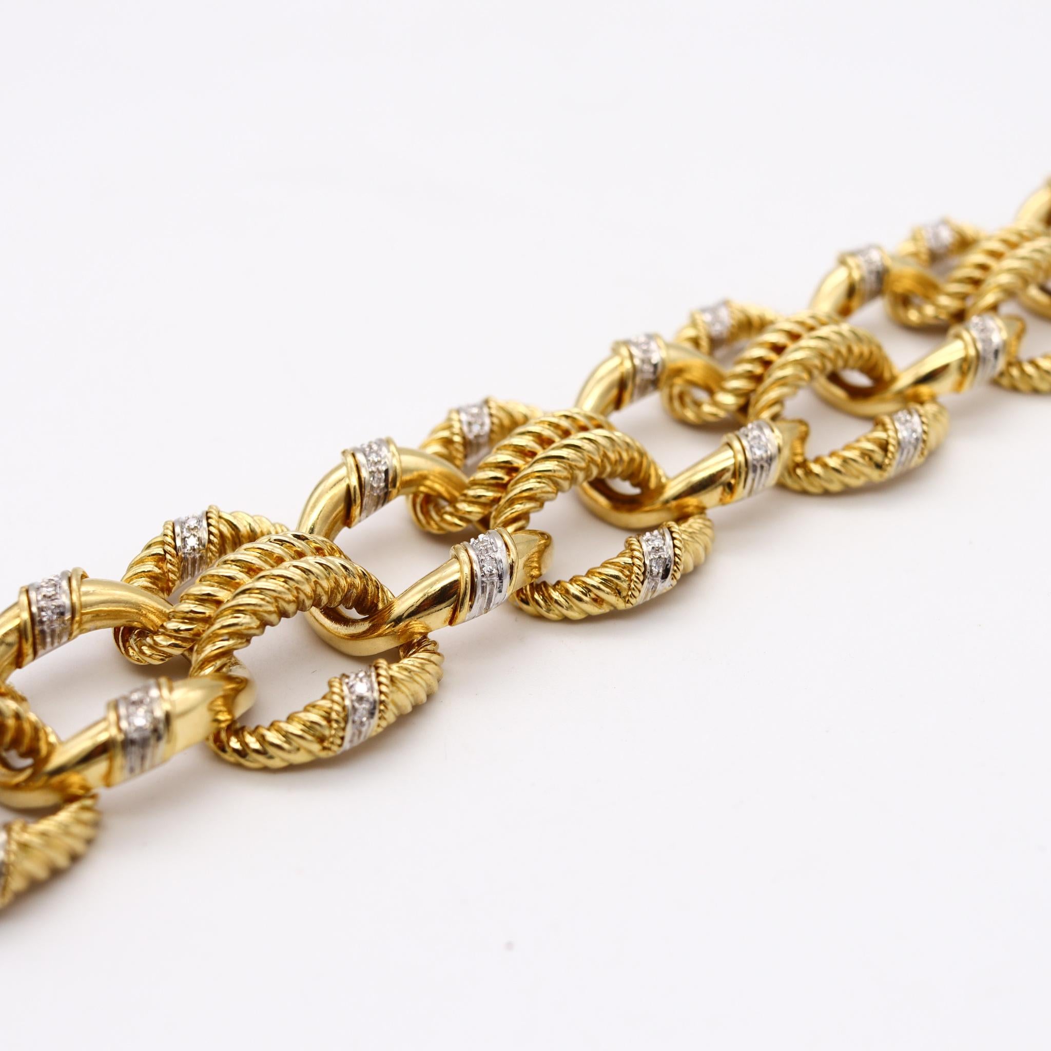 Brilliant Cut Van Cleef & Arpels 1960 NY Rope Links Bracelet 18 Kt Gold with 1.78 Ctw Diamonds