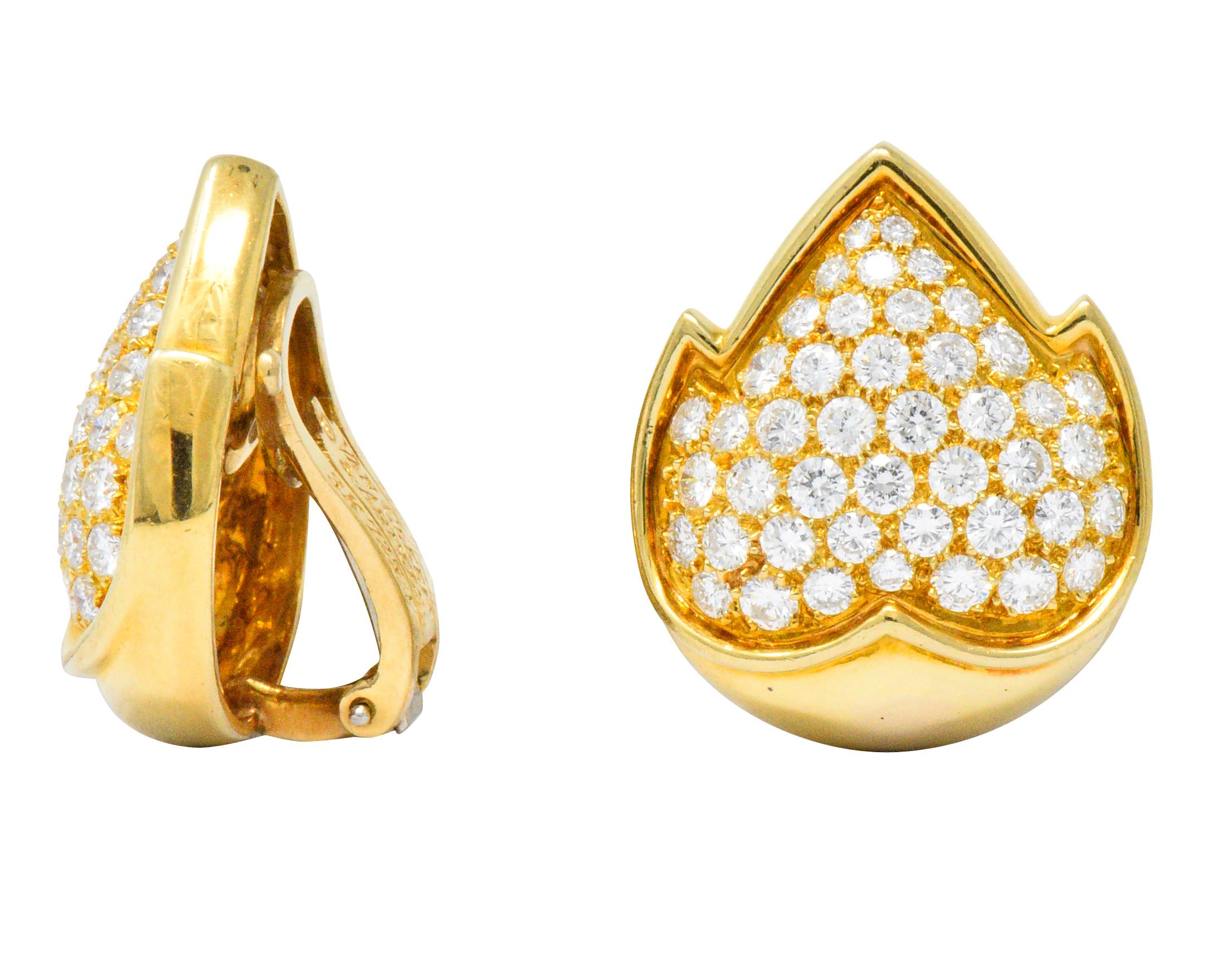 Van Cleef & Arpels 1960s 3.75 Carat Diamond 18 Karat Yellow Gold Ear-Clips In Excellent Condition In Philadelphia, PA