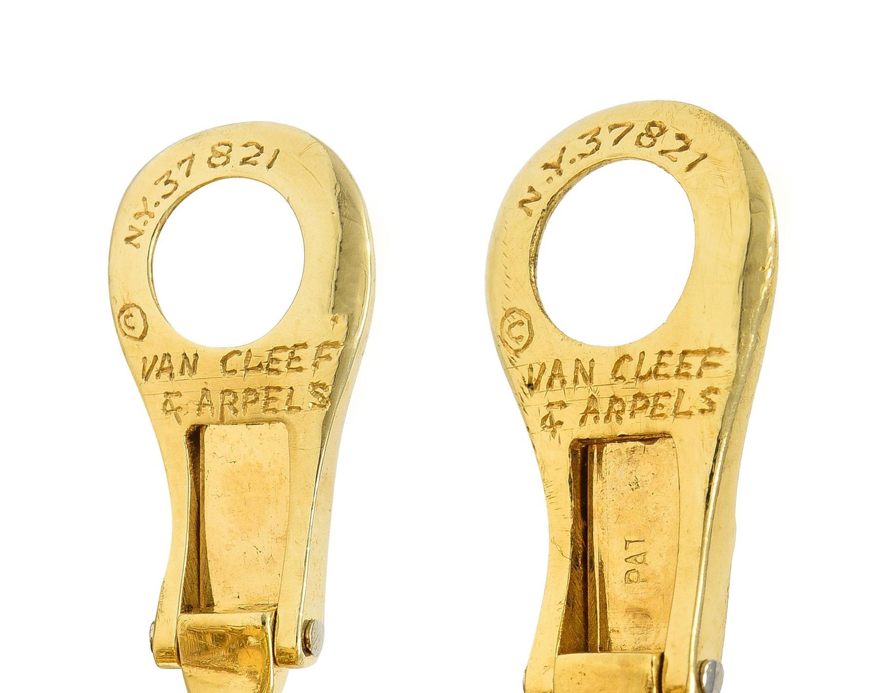 Van Cleef & Arpels 1960er Jahre Ohrringe aus 18 Karat Gold mit 9,18 Karat Peridot und Diamant für Damen oder Herren im Angebot