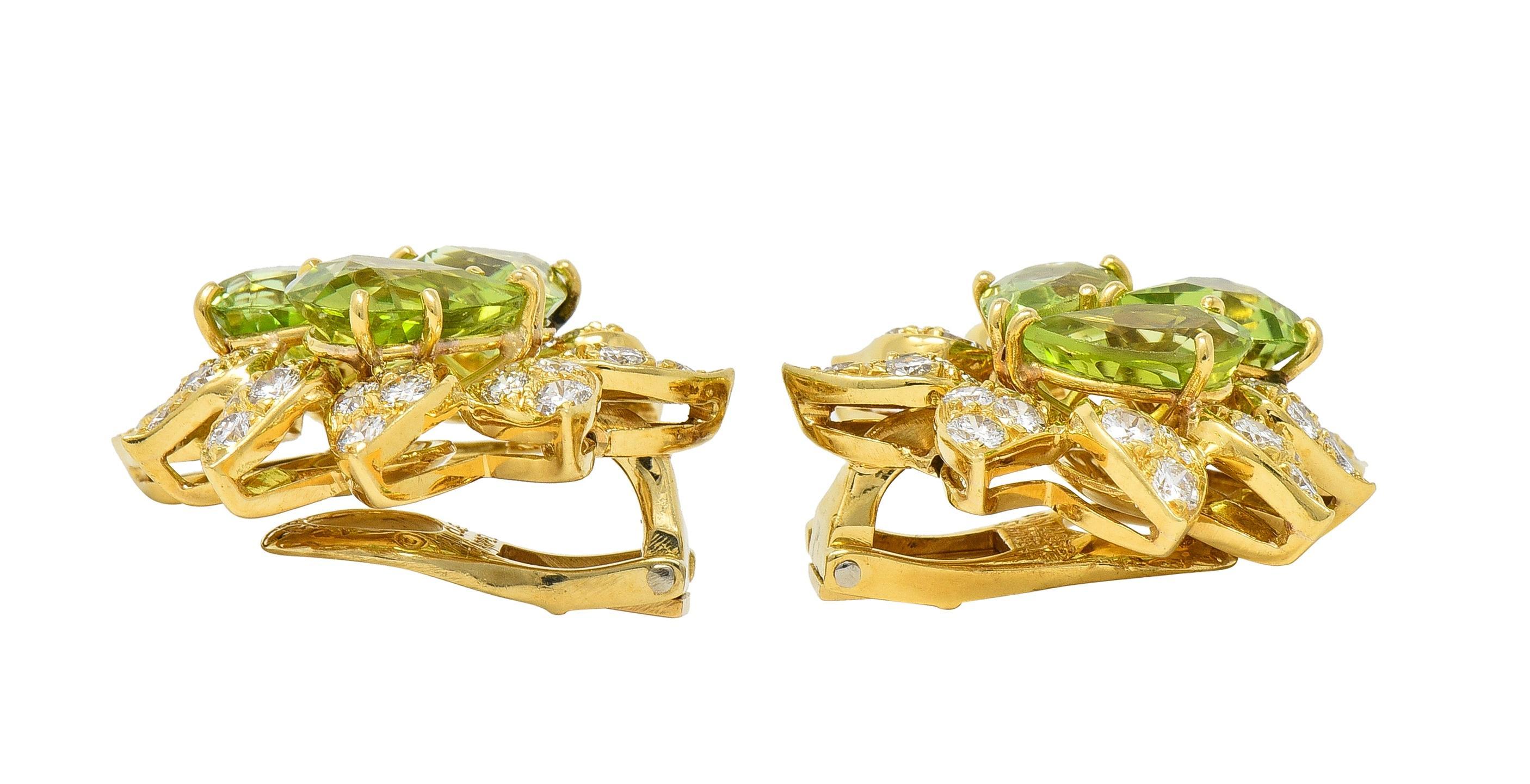 Van Cleef & Arpels 1960s 9.18 CTW Peridot Diamond 18 Karat Gold Earrings For Sale 2