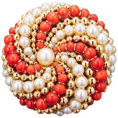 Vintage Van Cleef & Arpels 1960s Brooch-Pendant Coral, Pearls and 18 Karat Gold