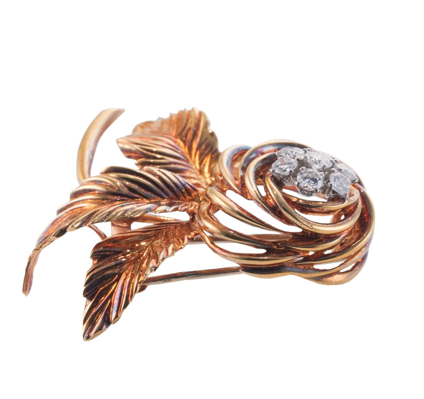 Van Cleef & Arpels 1960er Jahre Diamant-Blumenbrosche aus Gold  im Angebot 1