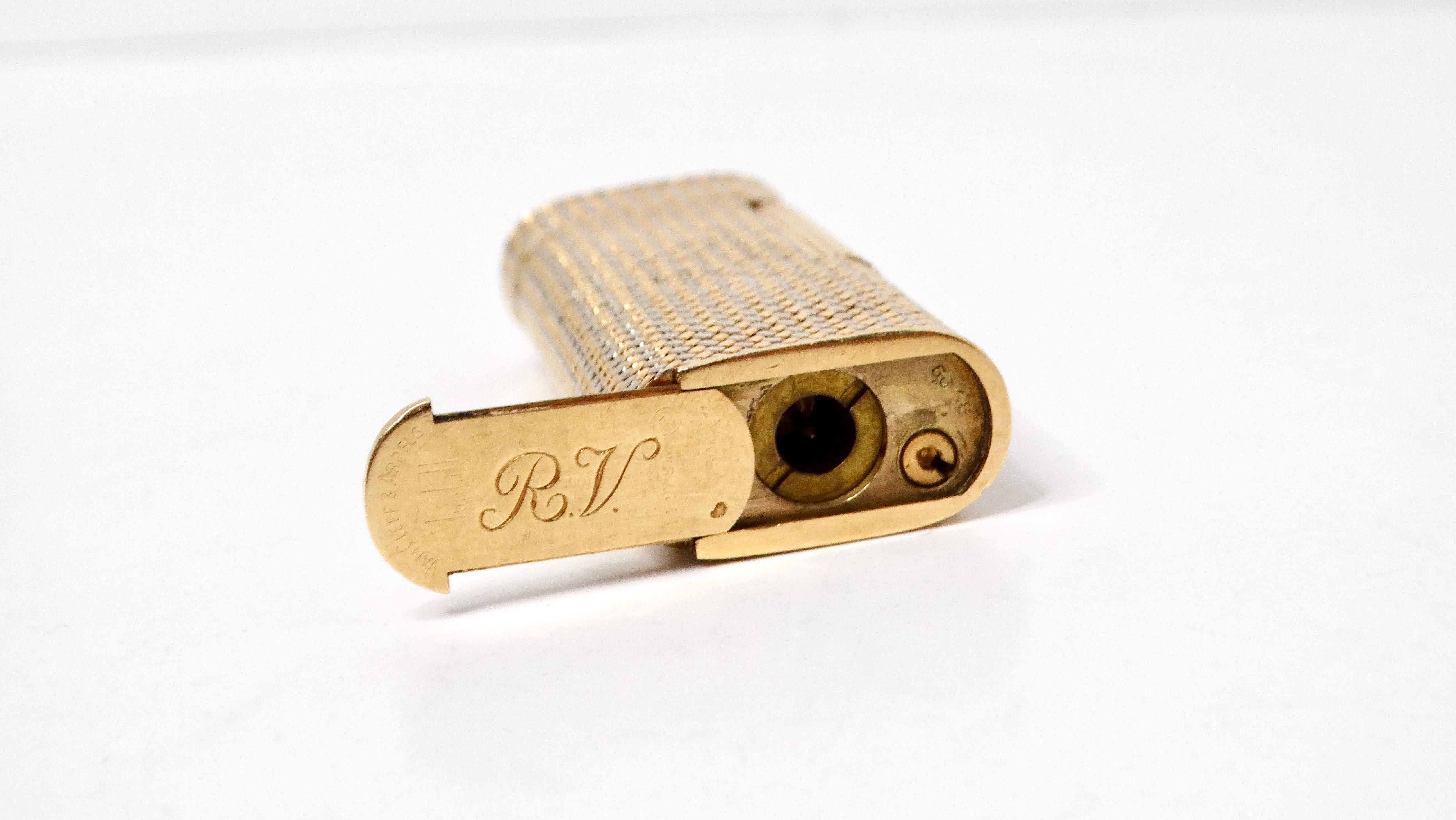 Or Van Cleef & Arpels Dunhill, briquet réutilisable en or massif 18 carats, années 1960 en vente