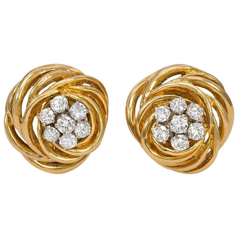 Van Cleef and Arpels VCA Flowerlace Earrings VCARF99000 at 1stDibs