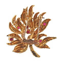 Van Cleef & Arpels 1960s Ruby Diamond Gold Brooch Pin