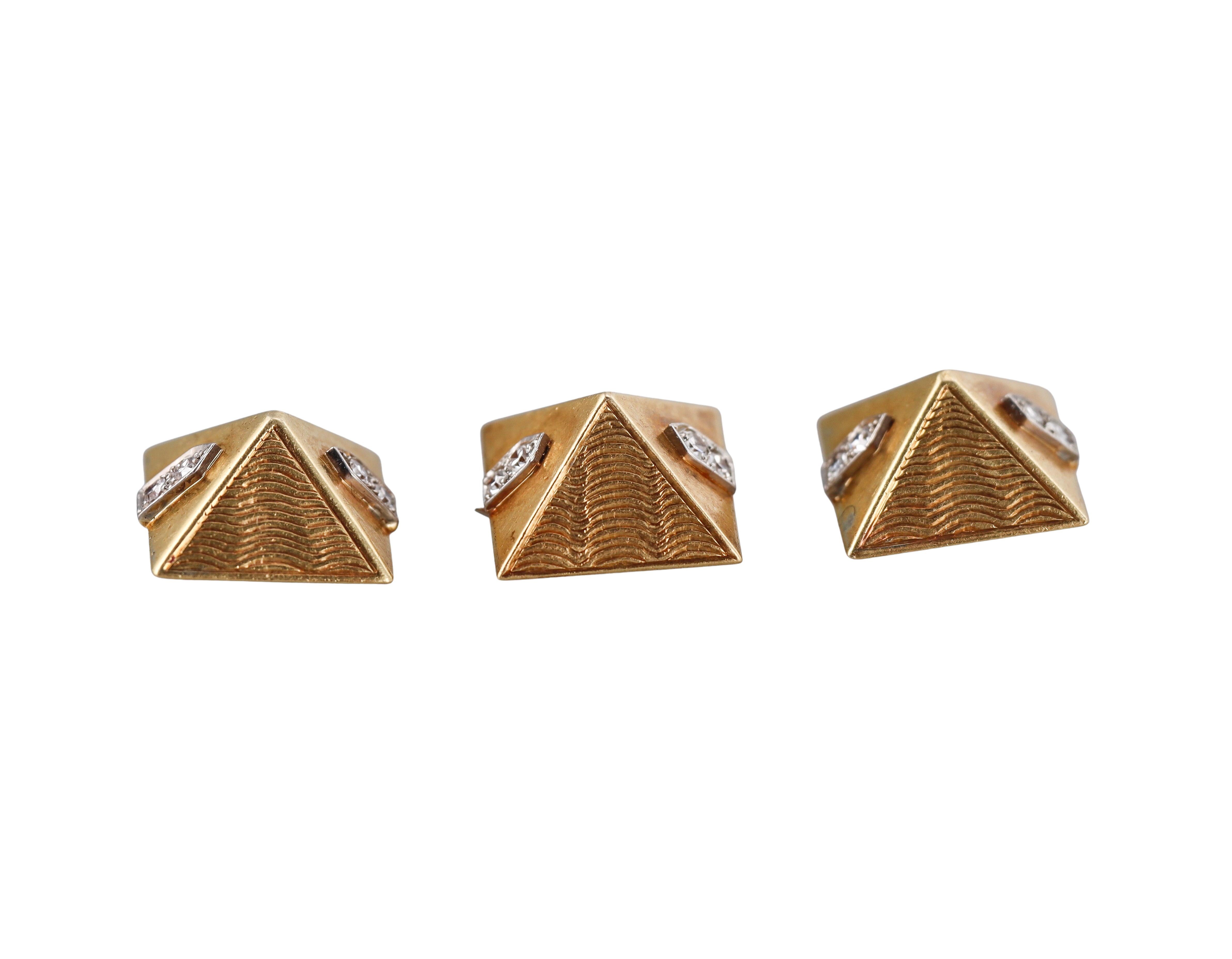 Van Cleef & Arpels 1960er Jahre Gelbgold Diamant- Pyramiden-Brosche, 3er-Set, Set (Rundschliff) im Angebot