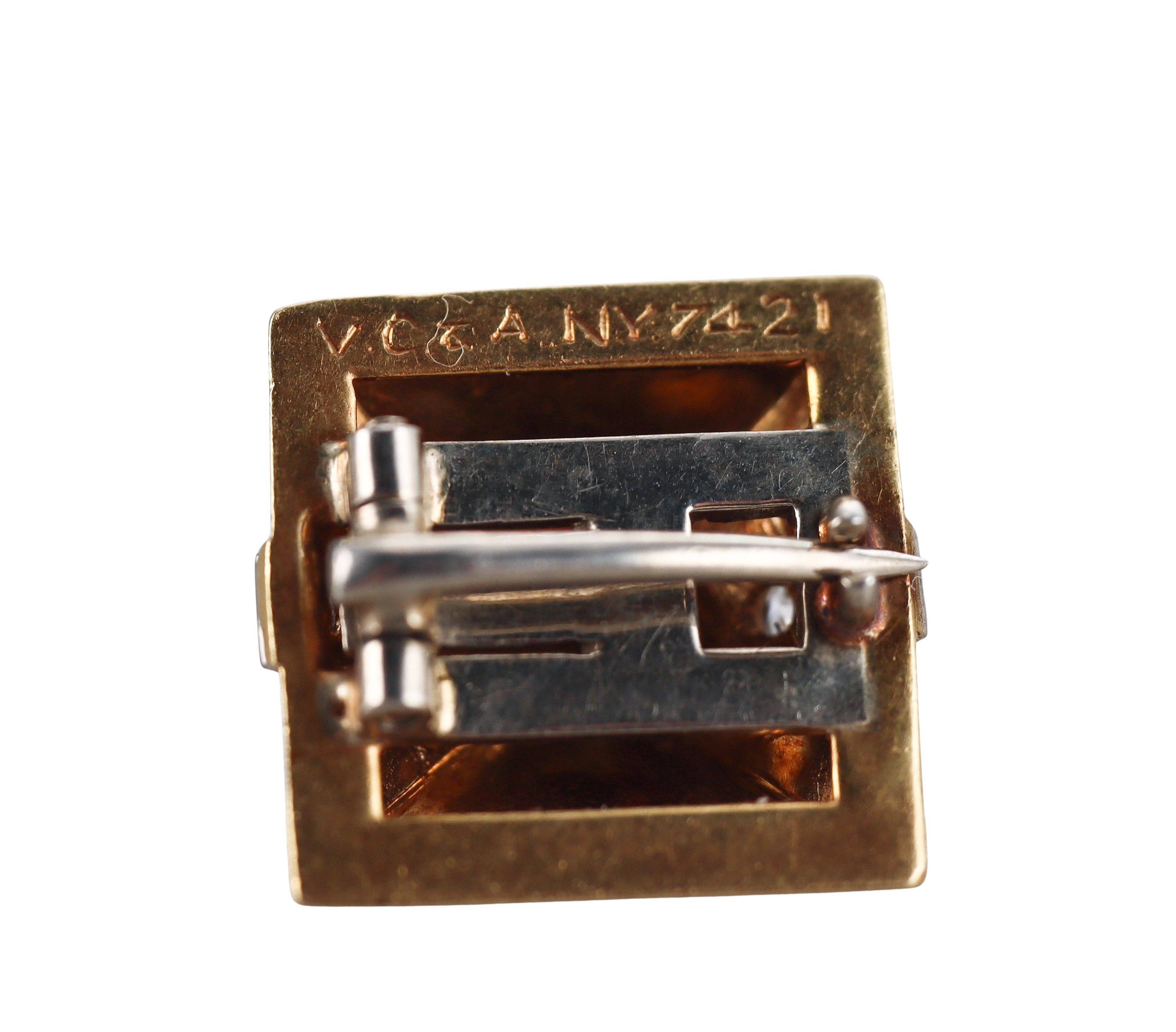 Van Cleef & Arpels 1960er Jahre Gelbgold Diamant- Pyramiden-Brosche, 3er-Set, Set im Angebot 3