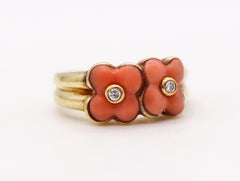 Van Cleef & Arpels, bagues à fleurs en corail et or jaune 18 carats avec diamants, 1970