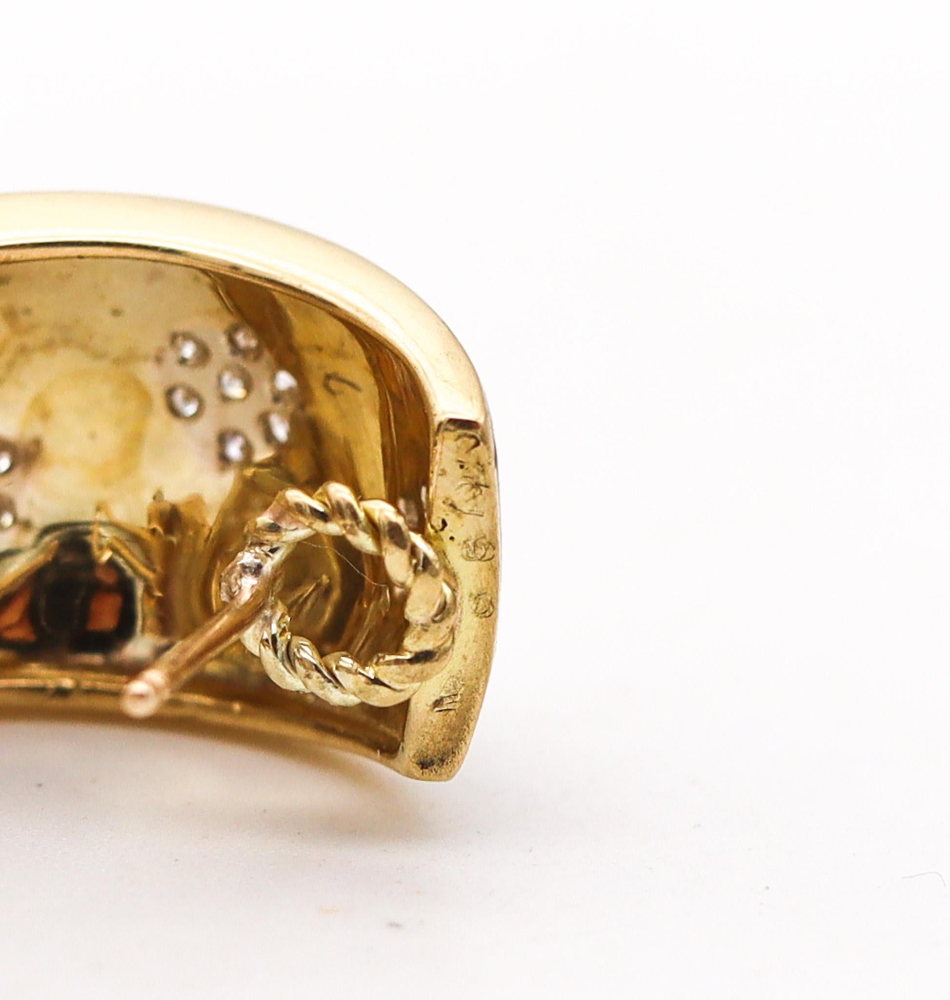 Van Cleef & Arpels 1970 Enameled Earrings In 18Kt Gold With 1.68 Ctw in Diamonds For Sale 1