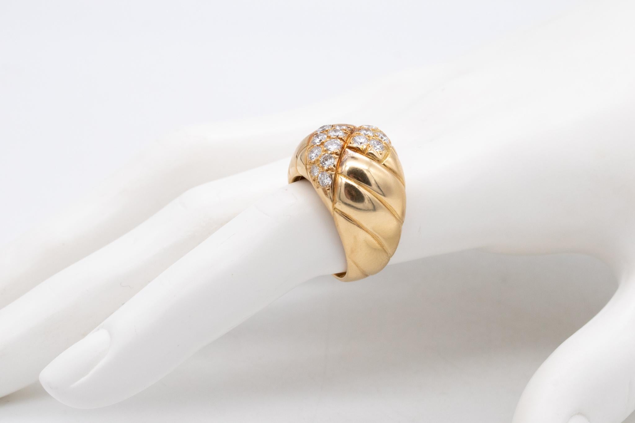 Modernist Van Cleef Arpels 1970 Paris Bombe Cocktail Ring 18Kt Gold 1.26 Cts VVS Diamonds For Sale