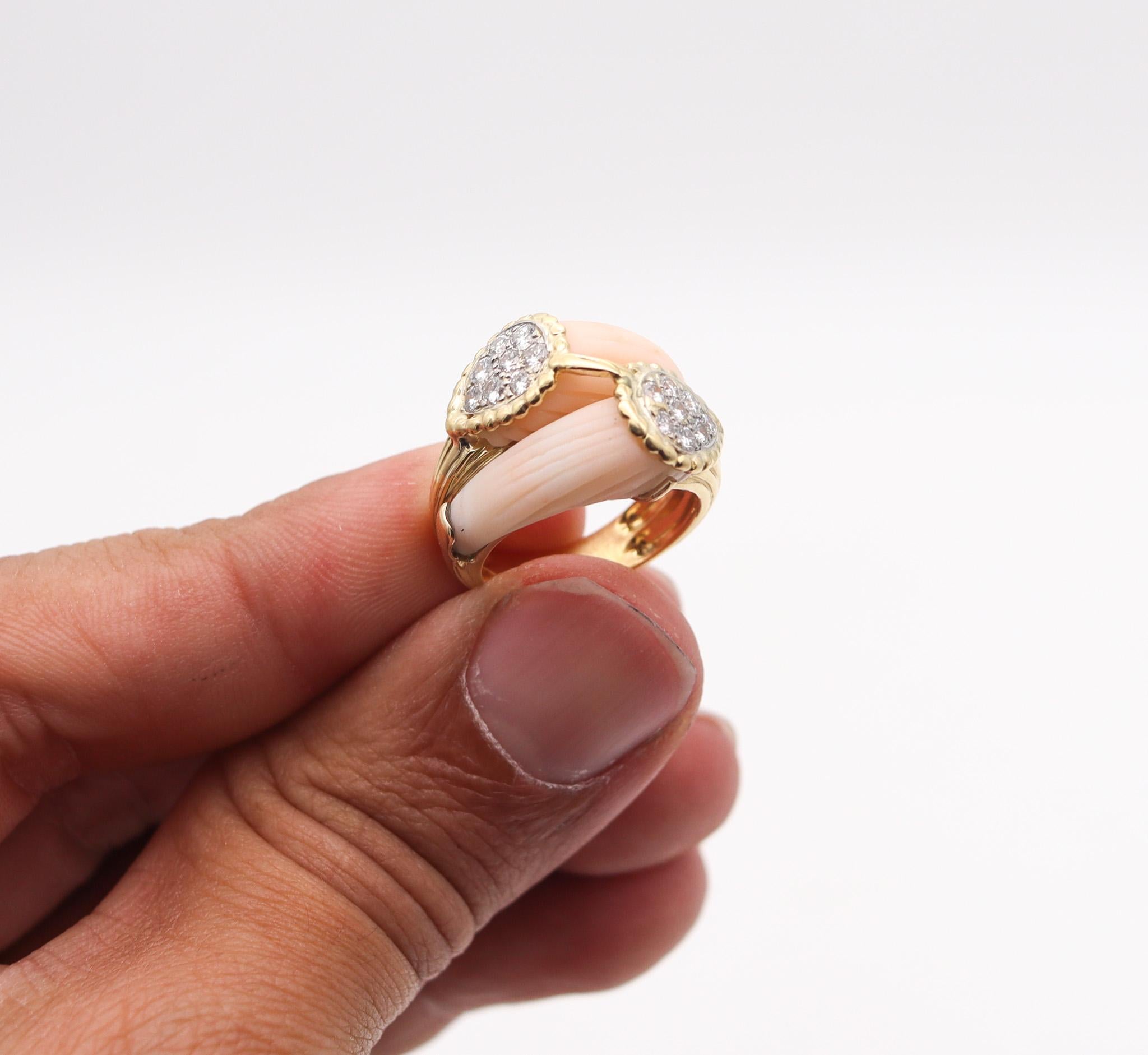 Women's Van Cleef & Arpels 1970 Paris Double Corals Ring In 18Kt Gold With VS Diamonds For Sale