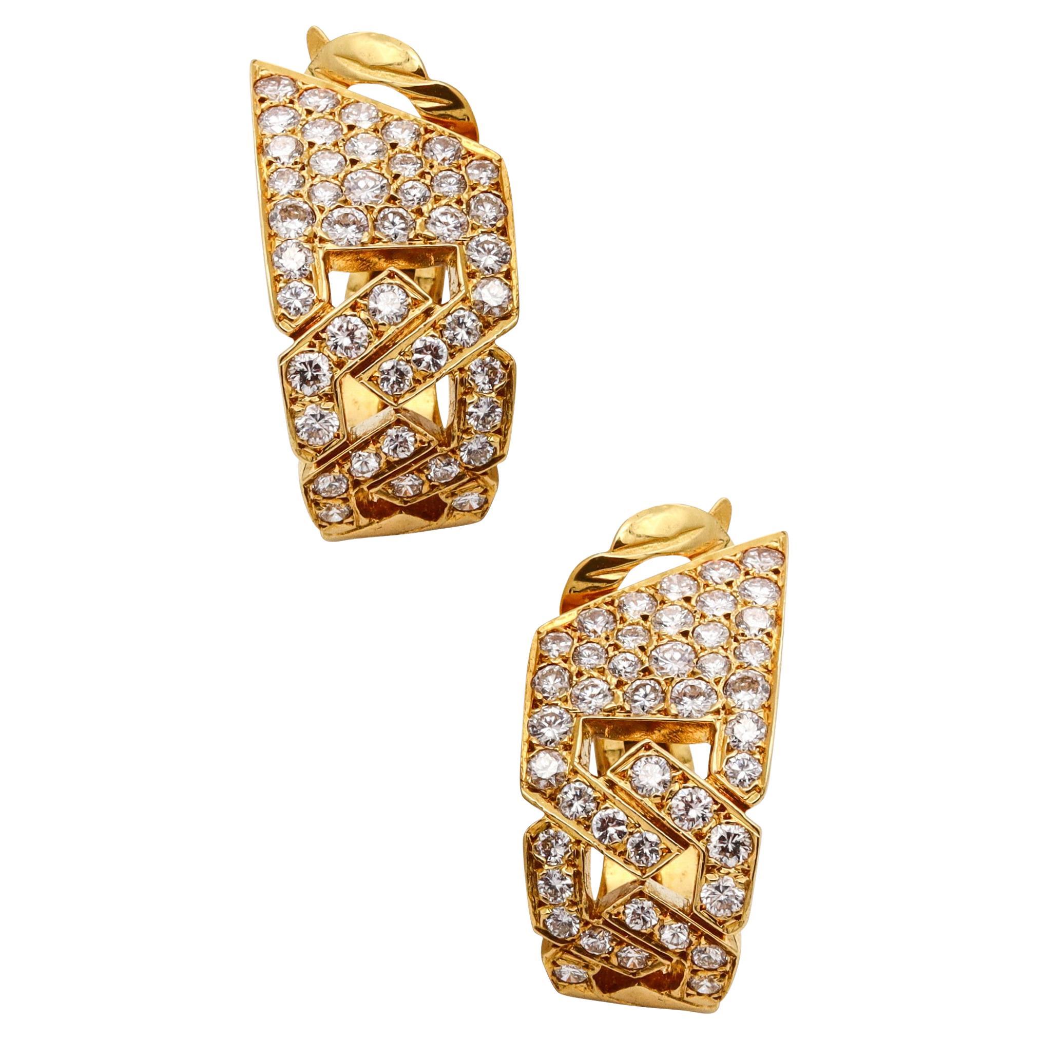 Van Cleef & Arpels 1970 Paris Hoop Clip Earrings in 18Kt Gold 4.20Cts Diamonds For Sale
