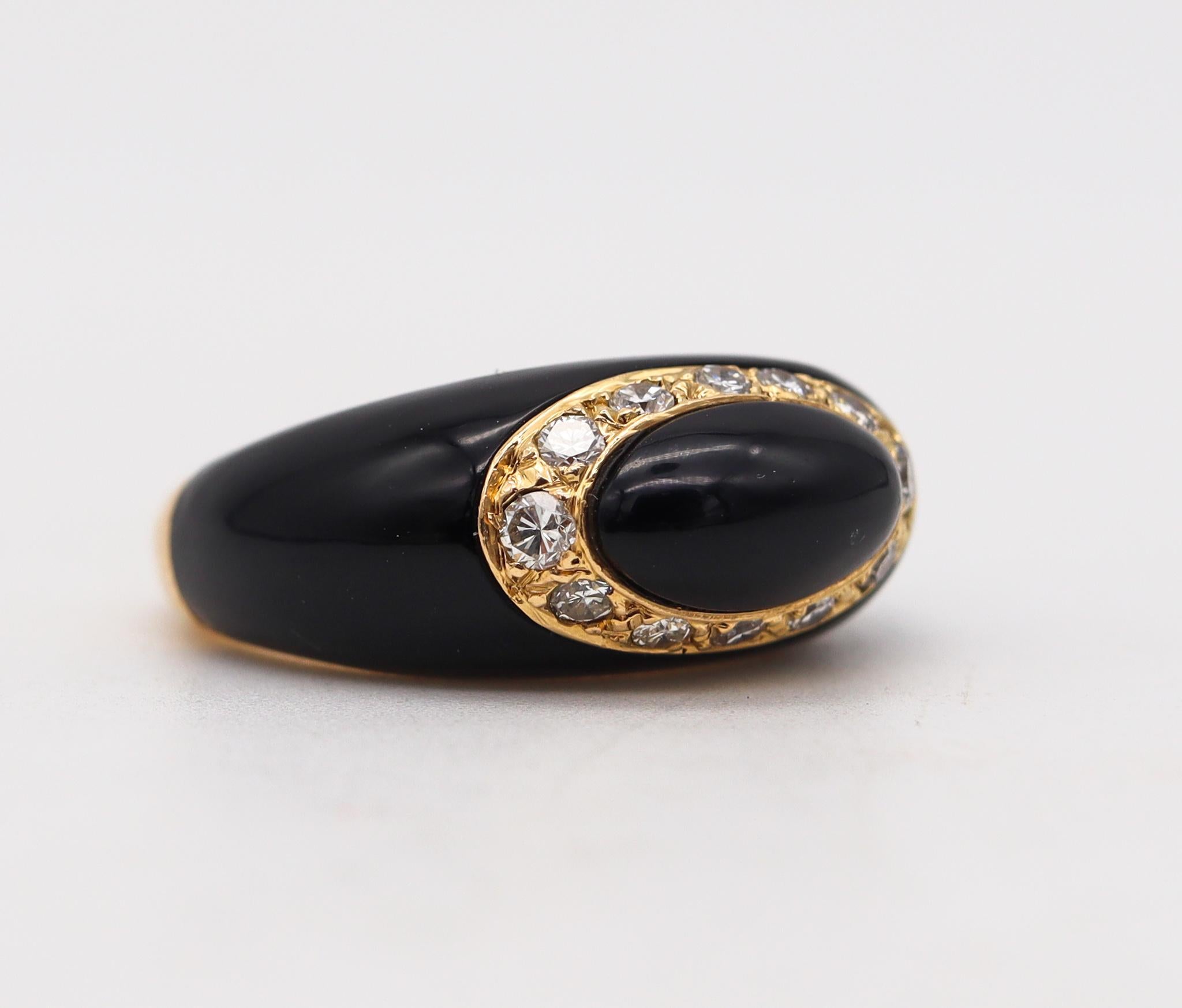 Modernist Van Cleef & Arpels 1970 Paris Onyx Bombe Ring in 18Kt Yellow Gold with Diamonds