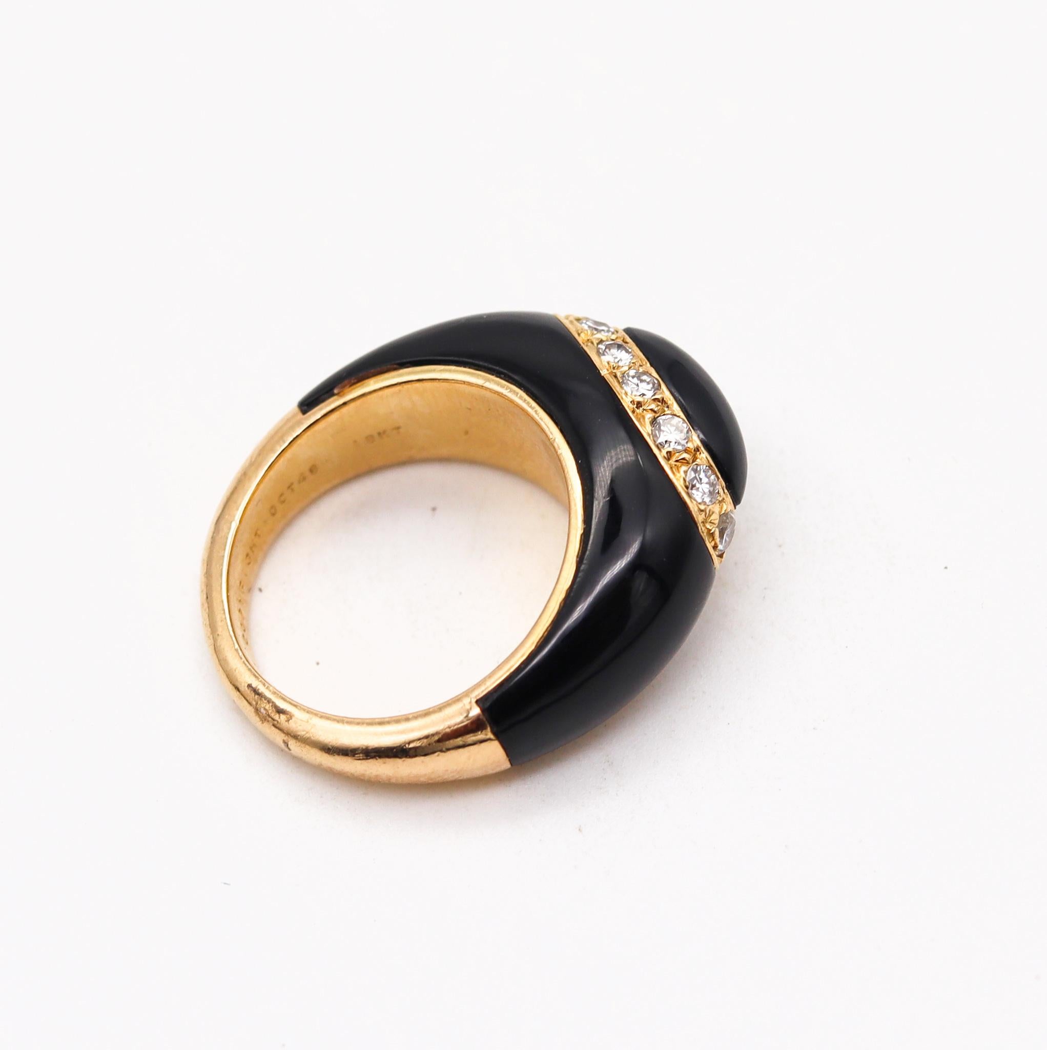 Van Cleef & Arpels 1970 Paris Onyx Bombe Ring in 18Kt Yellow Gold with Diamonds In Excellent Condition In Miami, FL