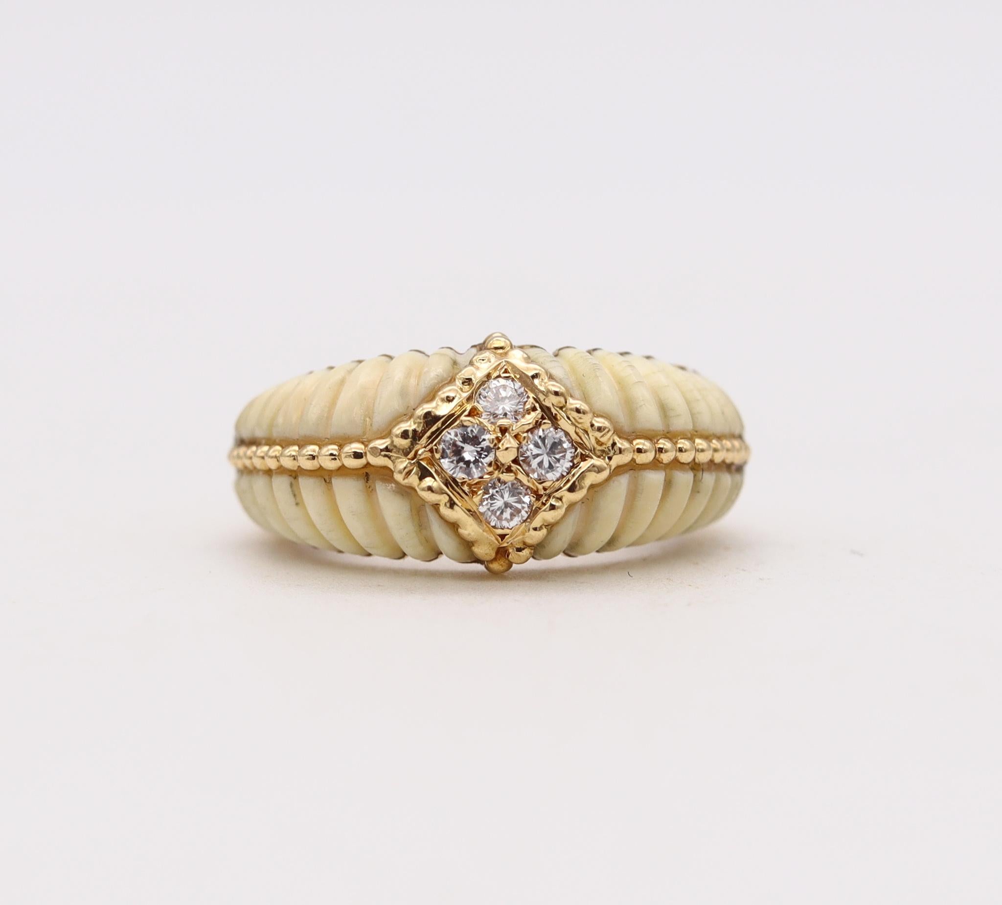 Modernist Van Cleef & Arpels 1970 Paris Ring in 18Kt Gold with VS Diamonds and White Coral