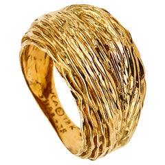 Vintage Van Cleef & Arpels 1970 Textured Cocktail Ring in Solid 18Kt Yellow Gold