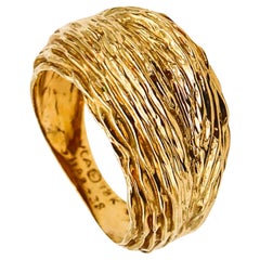 Van Cleef & Arpels 1970 Texturierter Cocktailring aus massivem 18 Karat Gelbgold