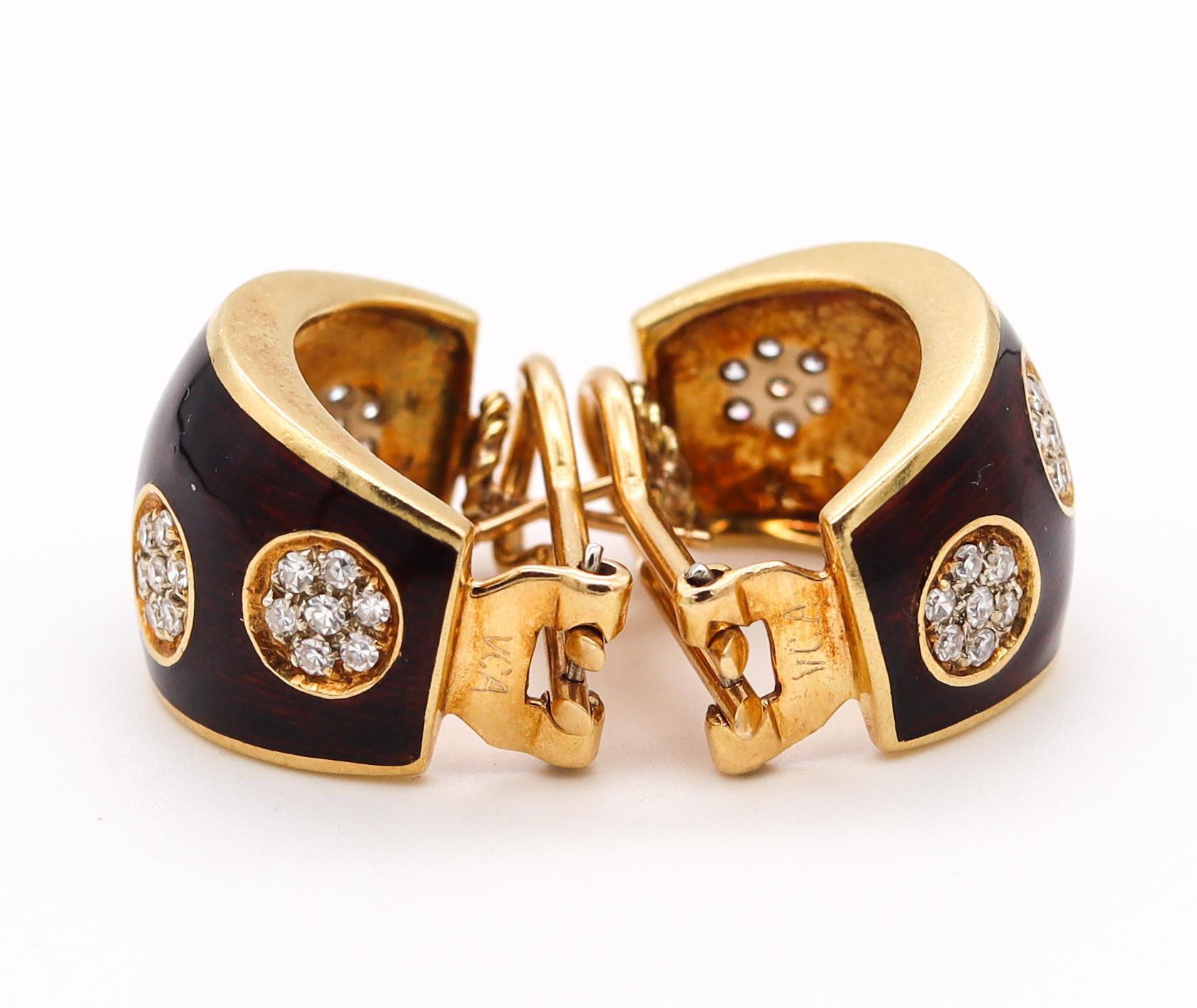 Modernist Van Cleef & Arpels 1970 Vintage Enameled Earrings in 18Kt Gold 1.12 Cts Diamonds