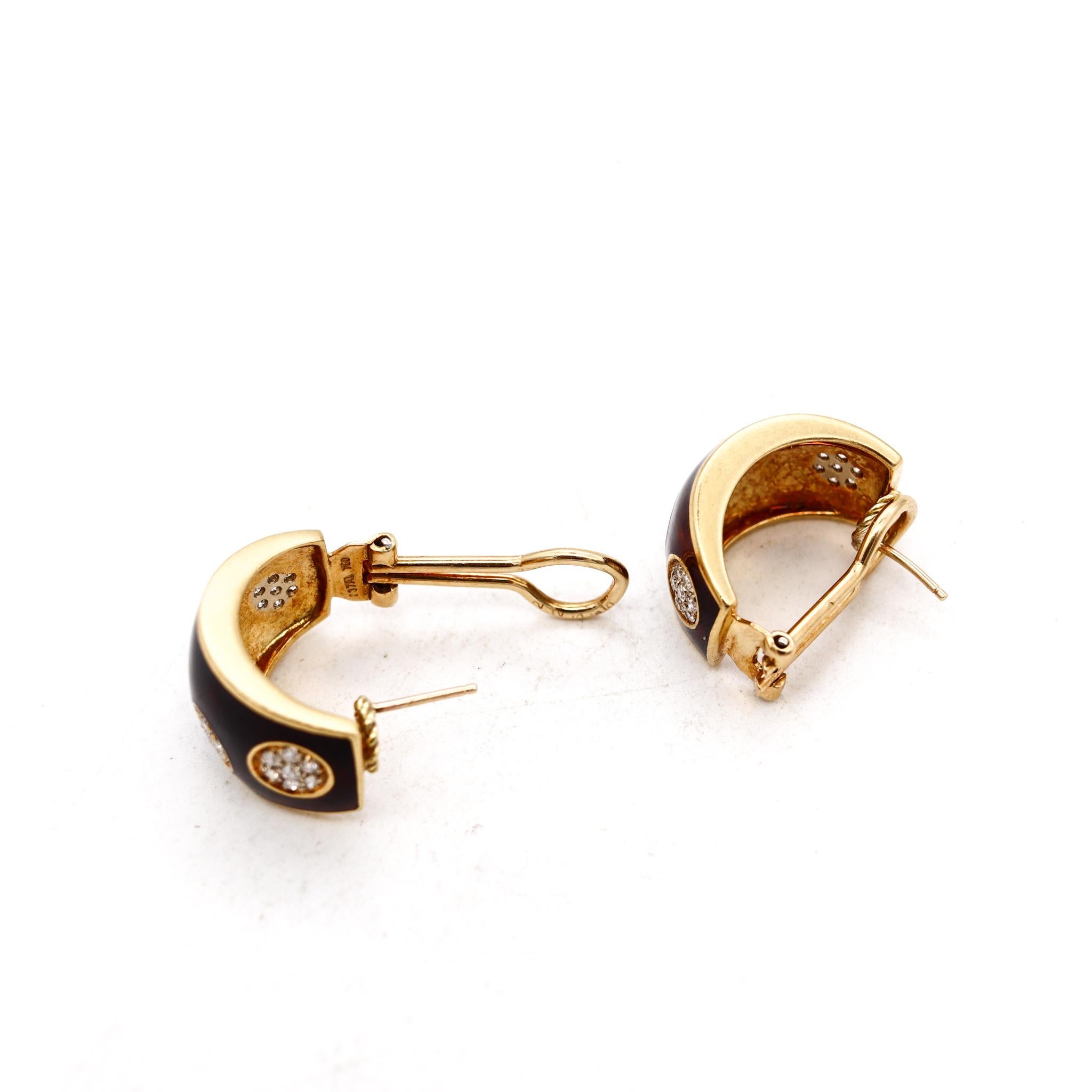 Women's Van Cleef & Arpels 1970 Vintage Enameled Earrings in 18Kt Gold 1.12 Cts Diamonds