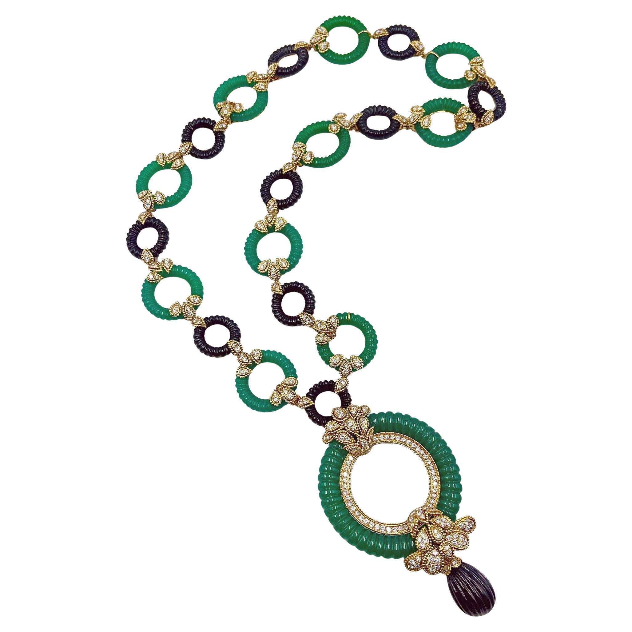 Taglio brillante Van Cleef & Arpels 1970 Collana Sautoir in Crisoprasio e Onice con Diamanti in vendita