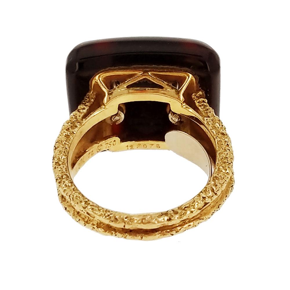 Modern Van Cleef & Arpels 1970s Onyx Diamond and Gold Ring