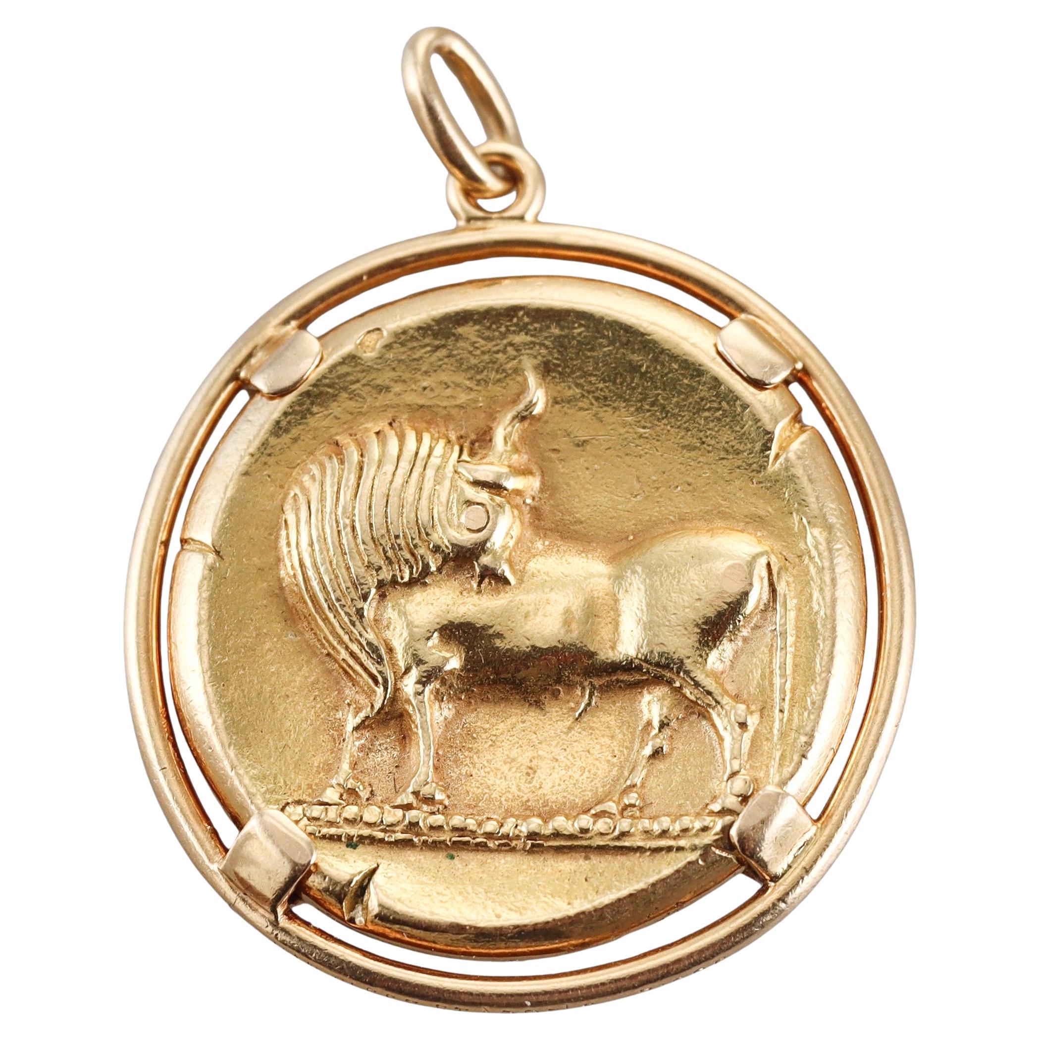 Van Cleef & Arpels 1970s Taurus Zodiac Sign Gold Medallion Pendant