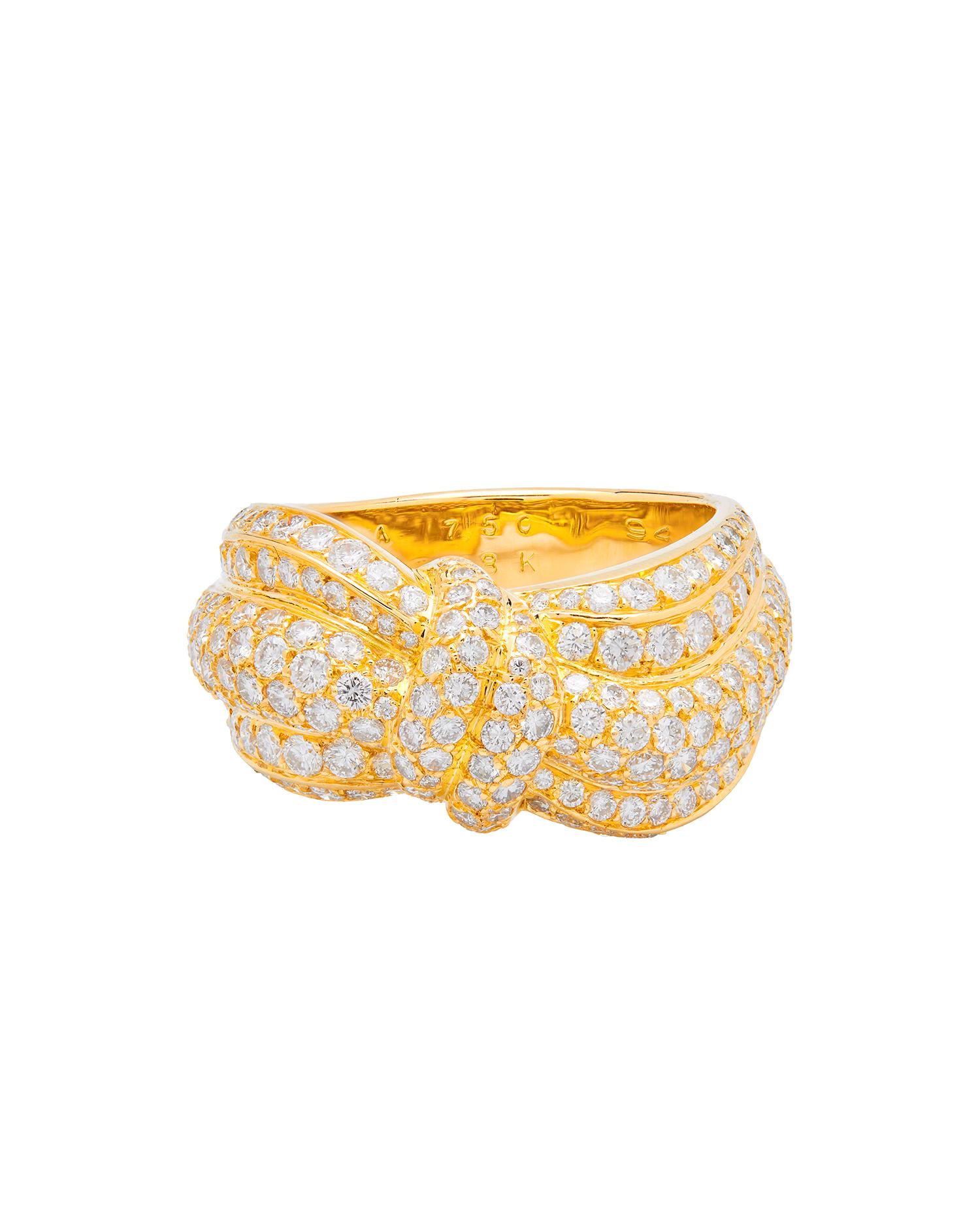 Rare Van Cleef & Arpel’s Vintage diamond bow ring Circa 1970s. 
very rare and beautiful elegant bow ring by the famous Parisian jeweller Van Cleef. Designed as an elegant bow, inspired by VCA Couture history, and creations inspired by the City of