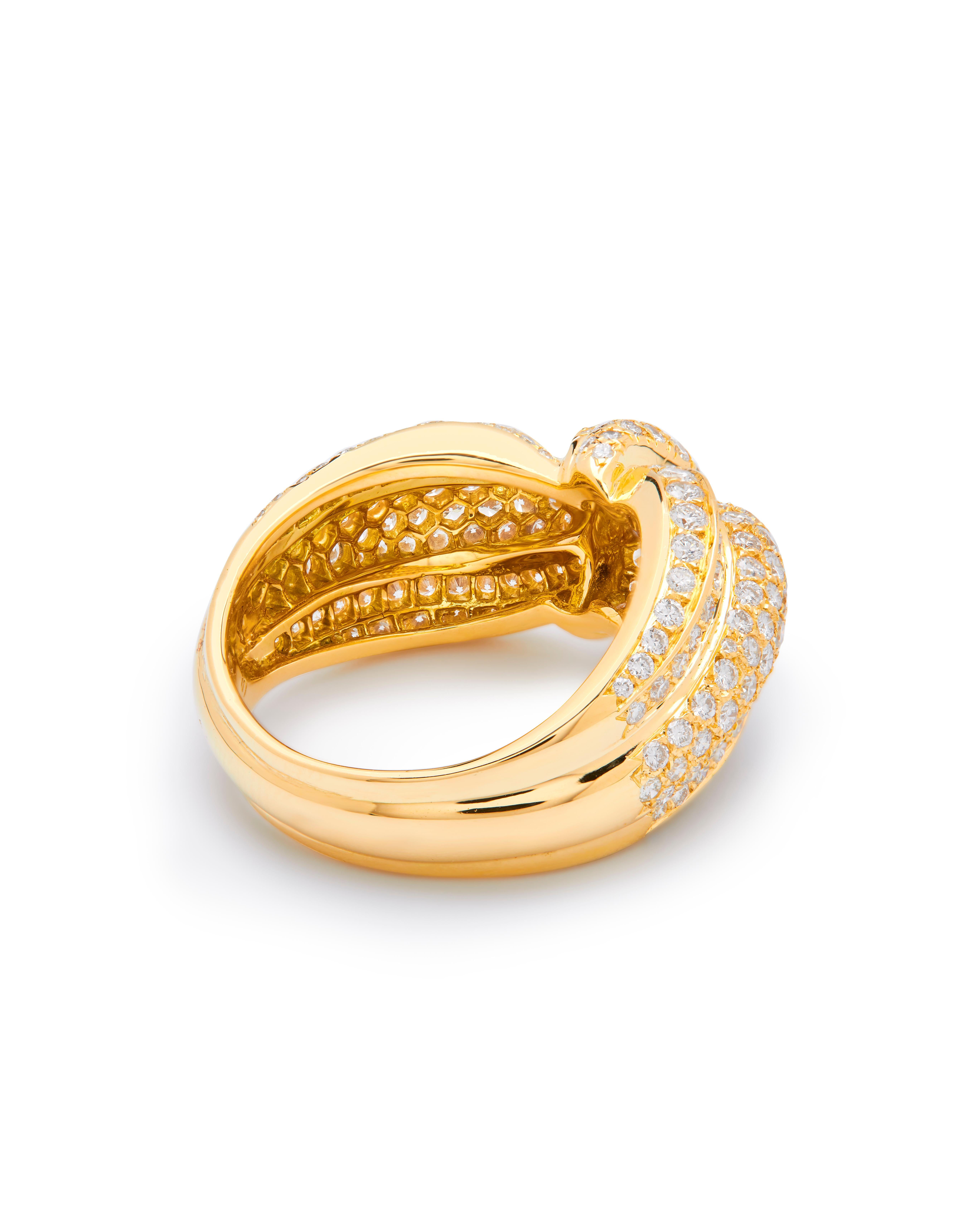 Contemporary Van Cleef & Arpel’s 1970s Vintage diamond bow ring