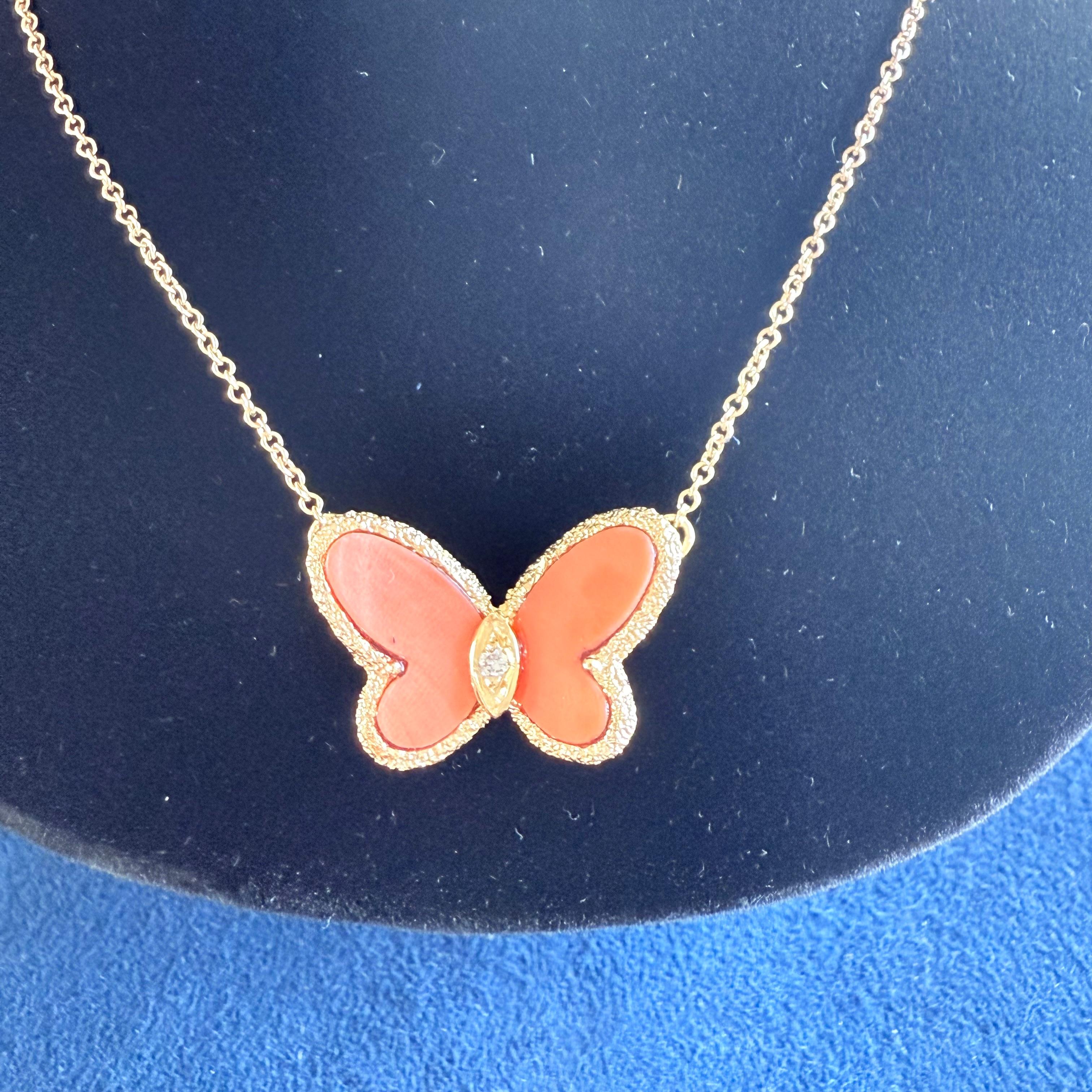Women's or Men's Van Cleef & Arpels 1971 NYC Rare Coral Papillon Necklace With Diamond