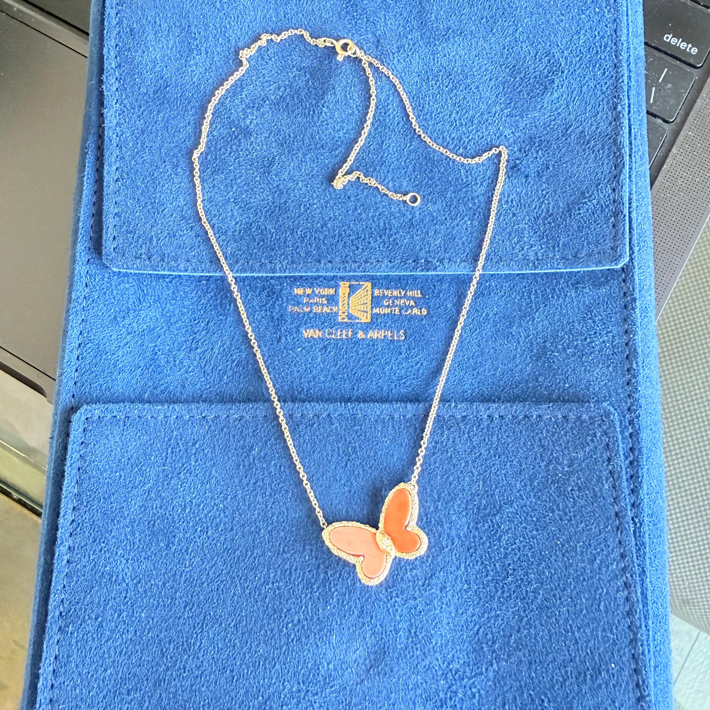 Van Cleef & Arpels 1971 NYC Rare Coral Papillon Necklace With Diamond 3