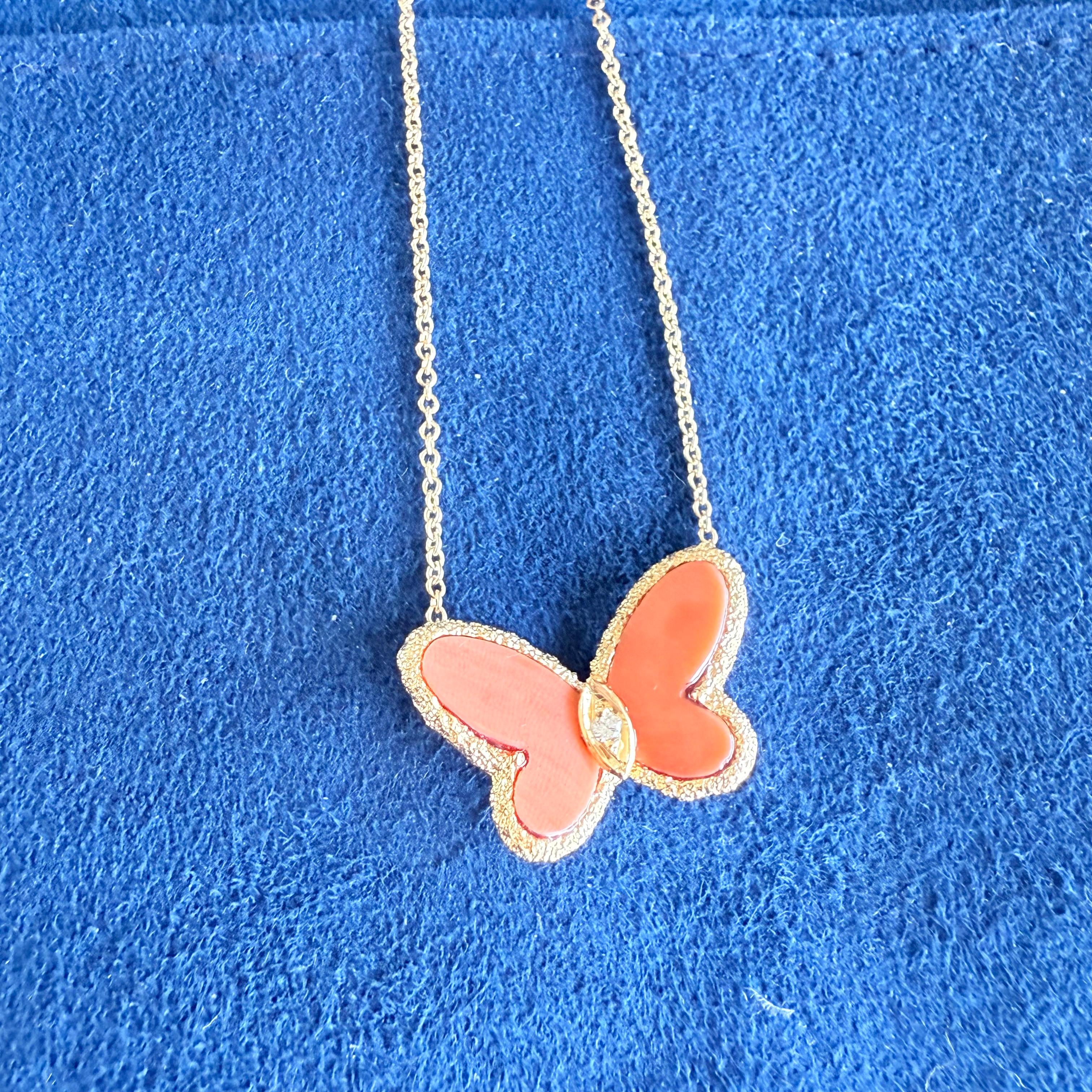 Van Cleef & Arpels 1971 NYC Rare Coral Papillon Necklace With Diamond 4