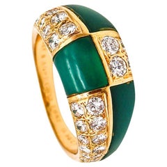 Van Cleef & Arpels Bague géométrique en or 18 carats avec chrysoprase et diamants de 1,45 carat, 1973