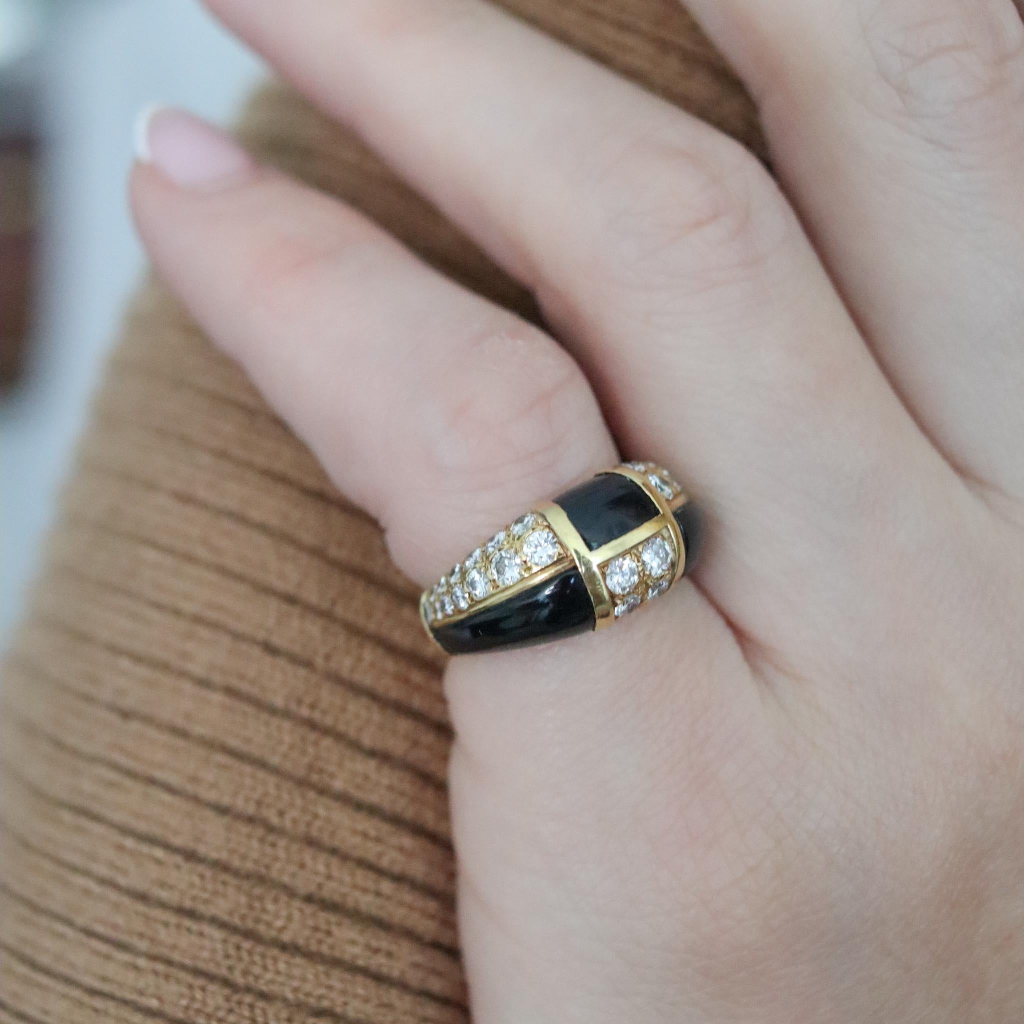 Van Cleef & Arpels 1973 Geometric Onyx Ring 18kt Gold with 1.45ctw in Diamonds In Excellent Condition For Sale In Miami, FL