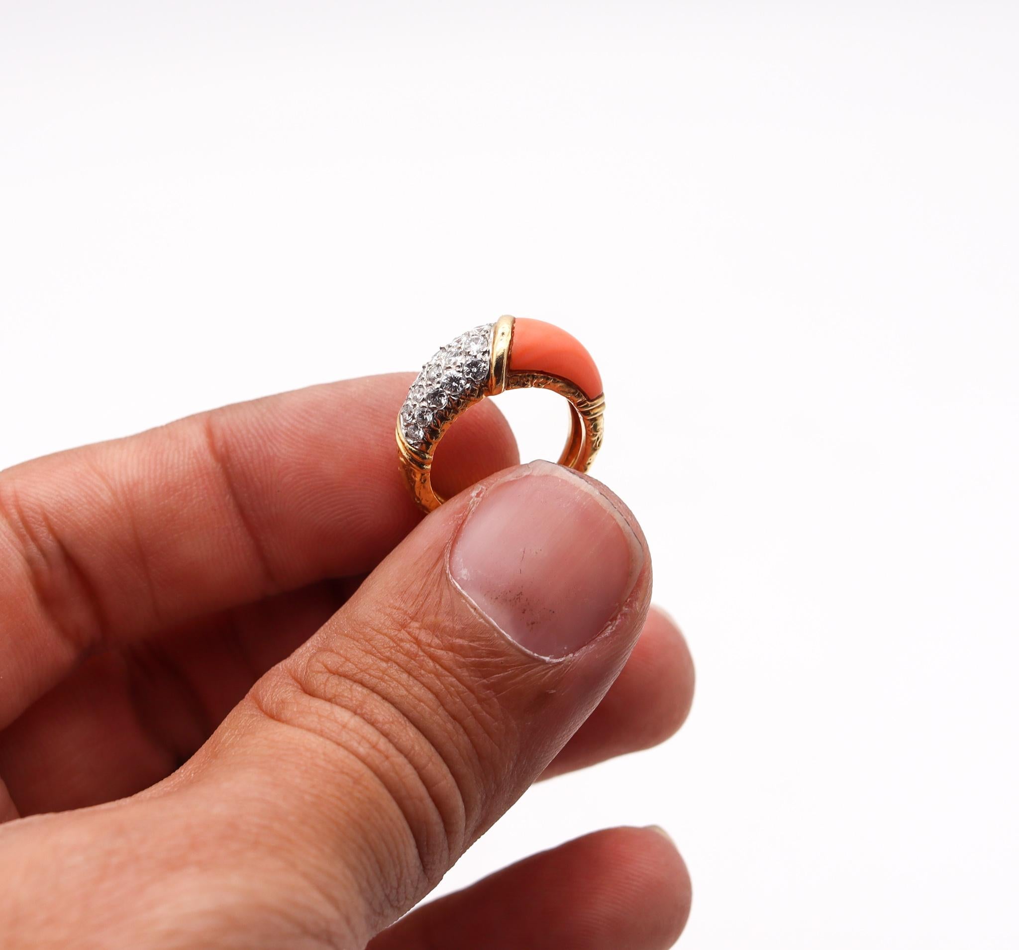 Women's Van Cleef & Arpels 1975 Gem Set Coral Band in 18Kt Yellow Gold with VVS Diamonds For Sale