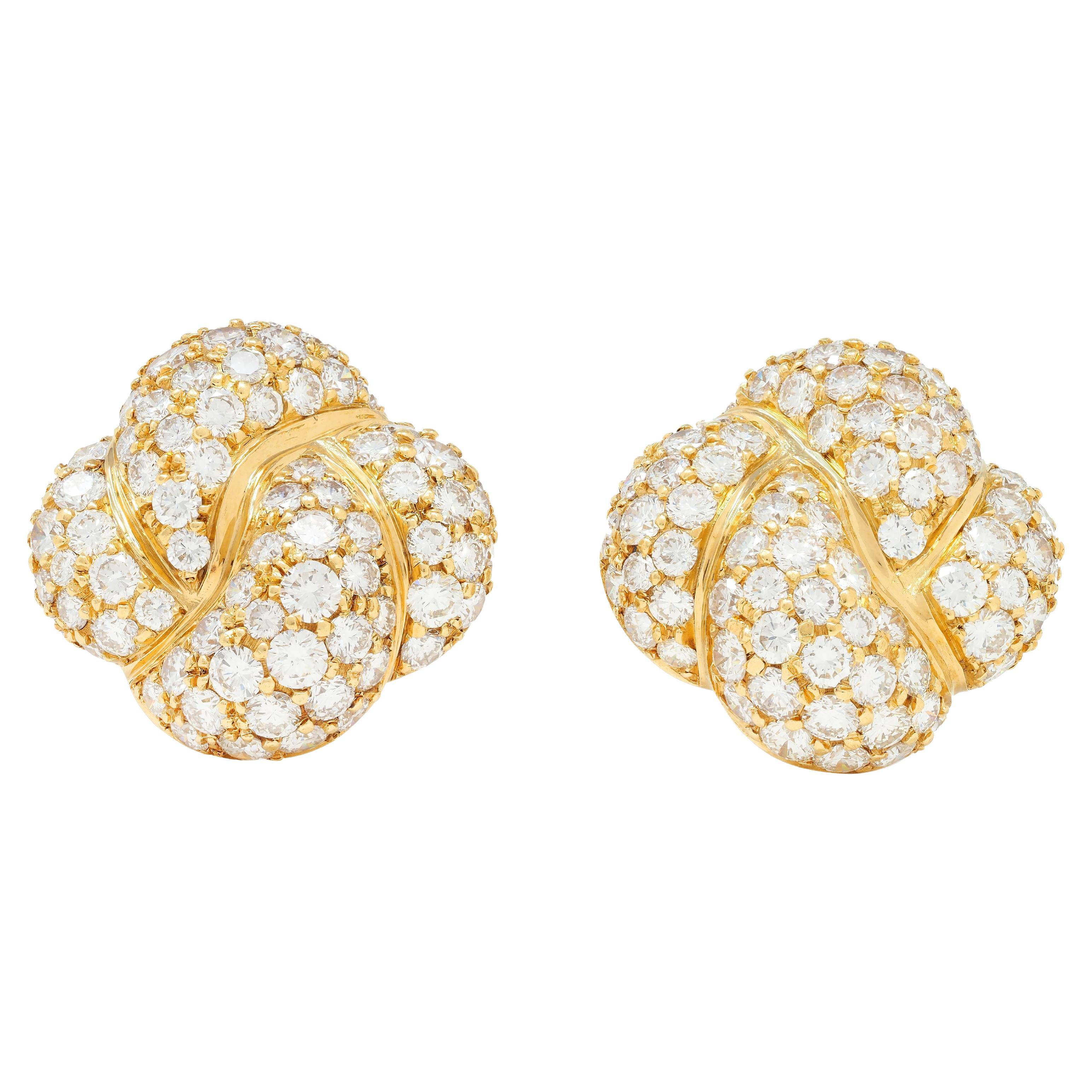 Van Cleef & Arpels 1980s 8.08 CTW Diamond 18 Karat Gold Puff Quatrefoil Earrings For Sale