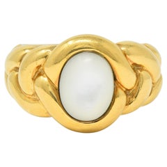 Van Cleef & Arpels 1980s Moonstone 18 Karat Yellow Gold Braided Vintage Ring