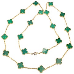 Van Cleef & Arpels 20 Chrysoprase Green Chalcedony Alhambra Yellow Gold Necklace