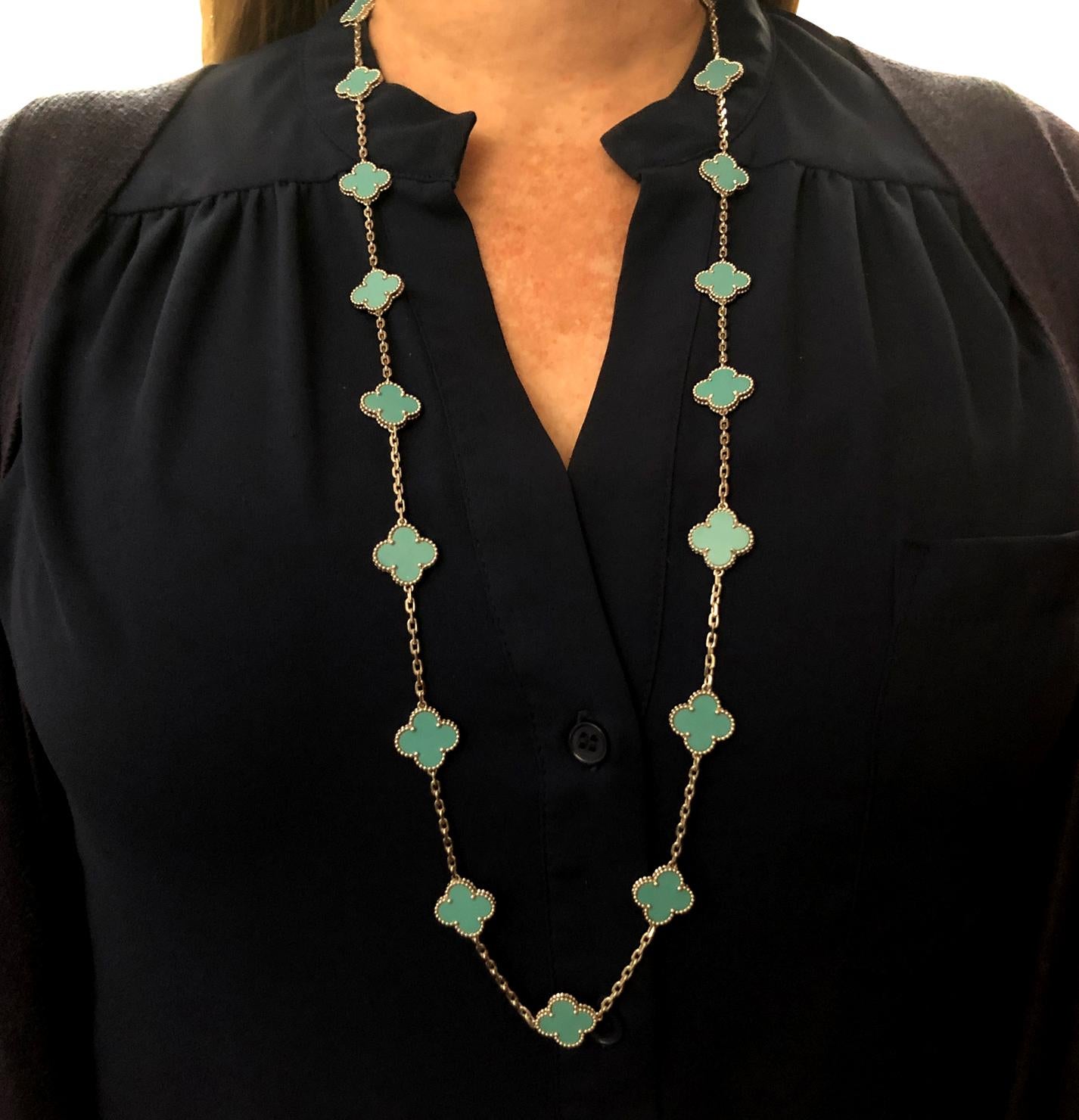 Modern Van Cleef & Arpels 20 Motif Turquoise Alhambra Necklace