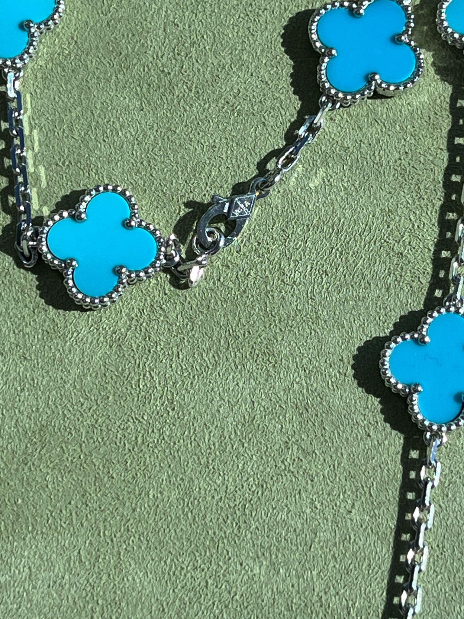 Van Cleef & Arpels 20 Motif Turquoise Vintage Alhambra Necklace 18k White Gold im Angebot 11