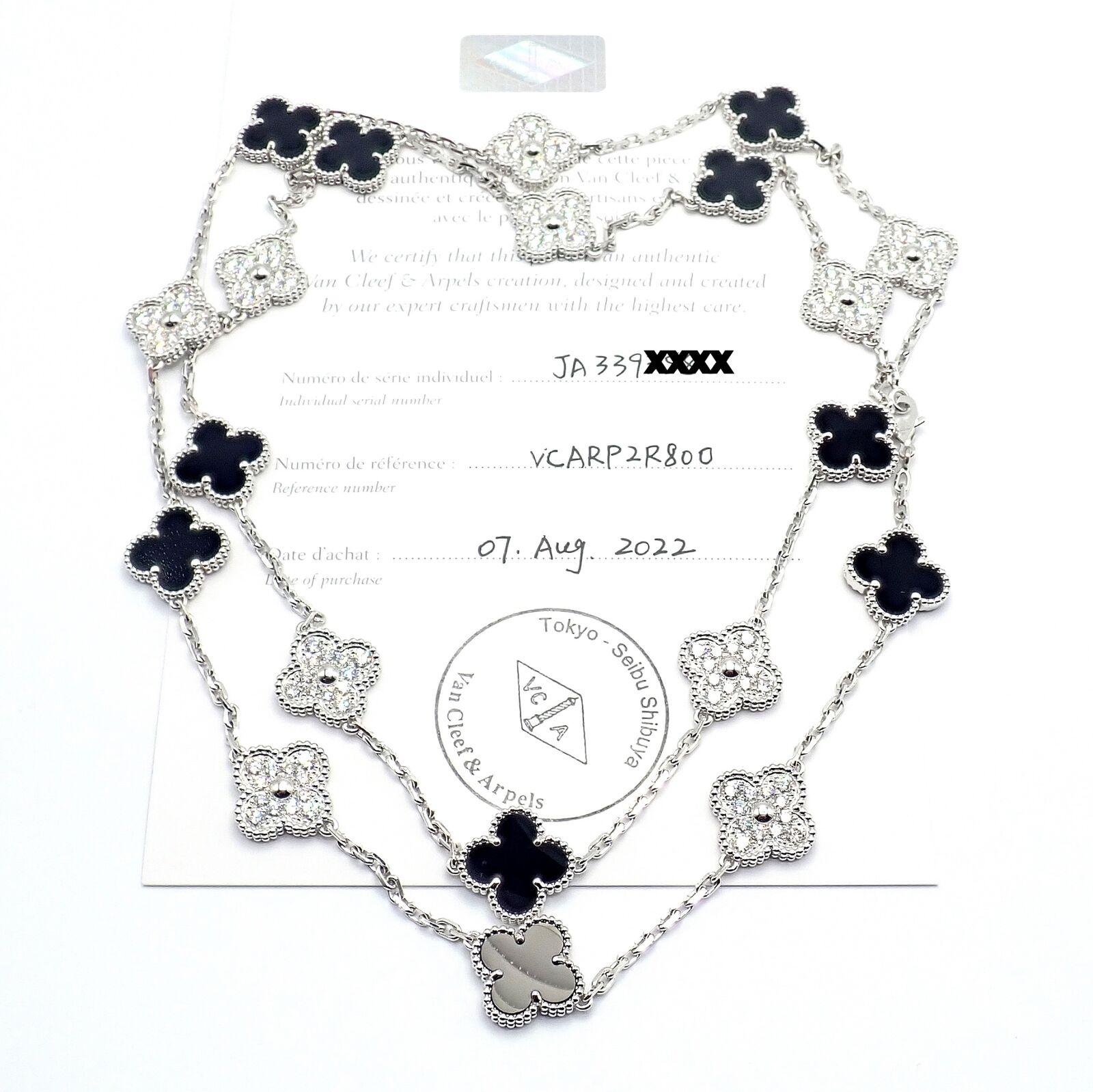 da uomo o donna Van Cleef & Arpels 20 Motif Vintage Alhambra Collana in oro bianco e diamanti e onice in vendita