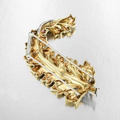 Van Cleef & Arpels 2.00 Carat Round Brilliant G SI1 Diamond 18K Yellow Gold Pin