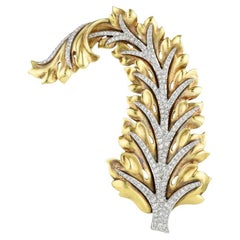 Van Cleef & Arpels 2.00 Carat Round Brilliant G SI1 Diamond 18K Yellow Gold Pin